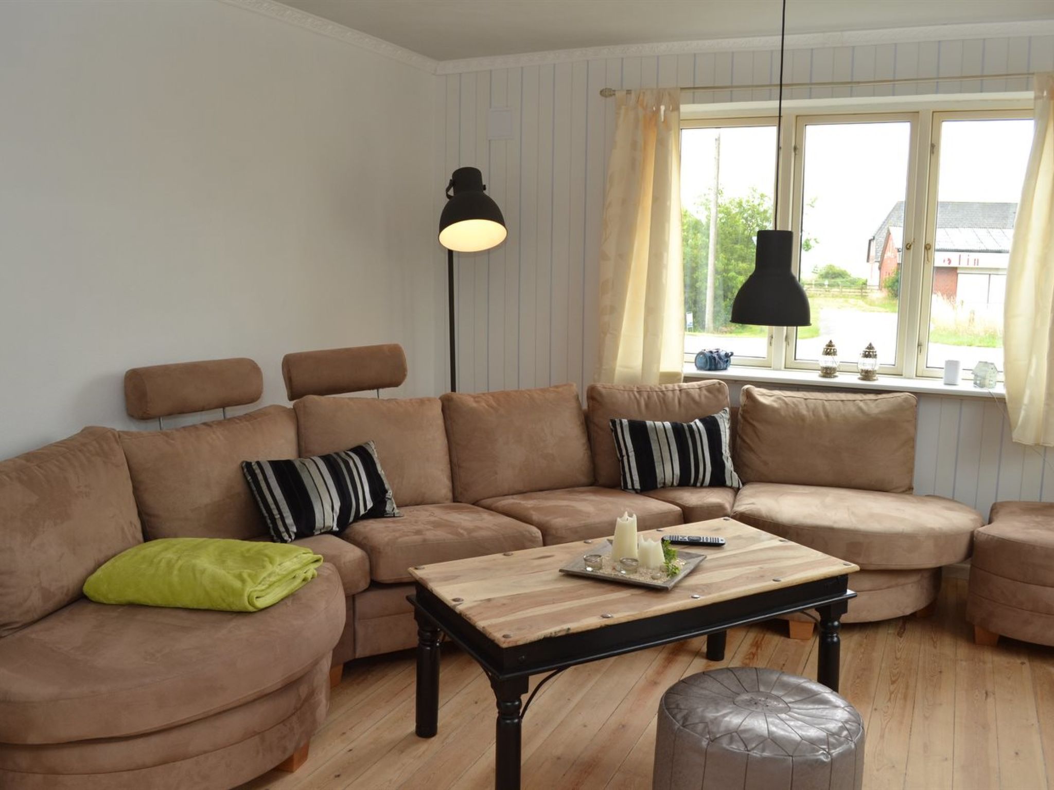 "Albina" - 4.5km from the sea-Binnen
