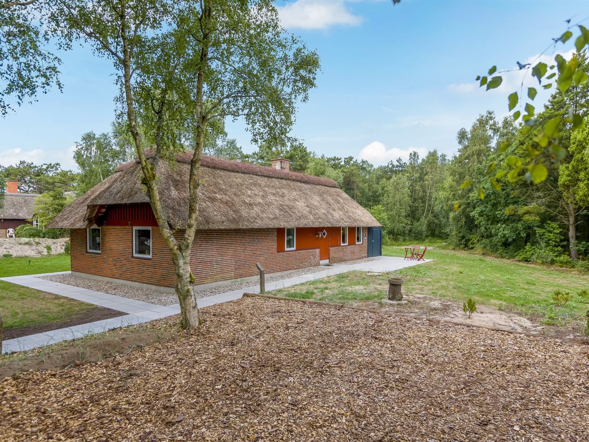 "Menard" - 1.2km from the sea