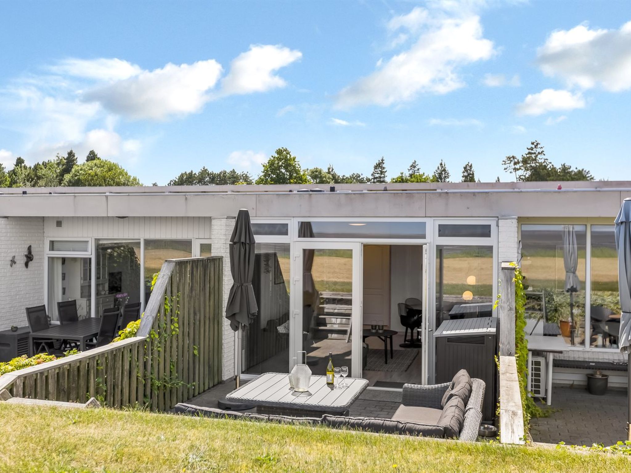 "Kjera" - 2.4km from the sea-Buiten