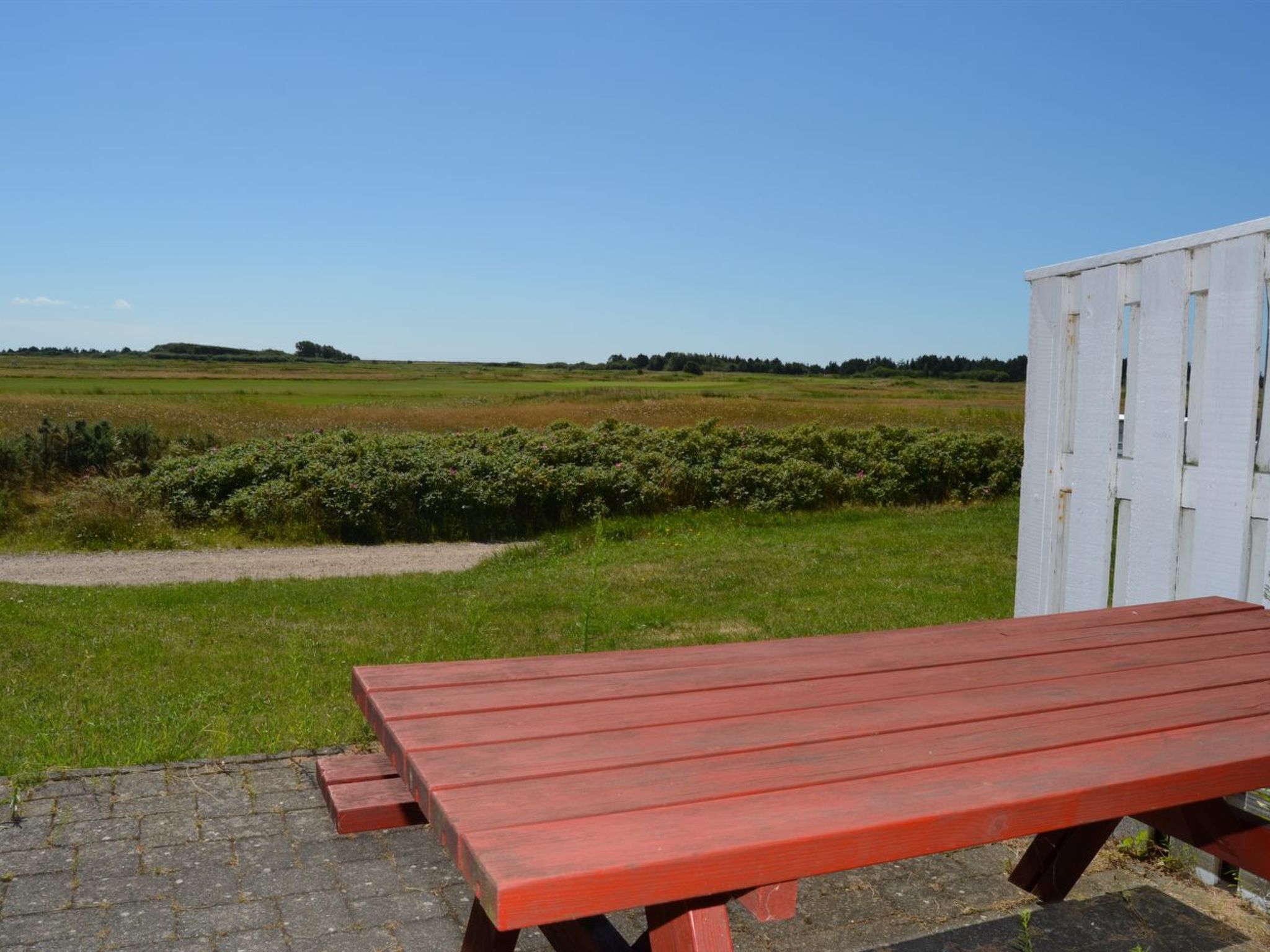 "Steffan" - 2.3km from the sea-Outside