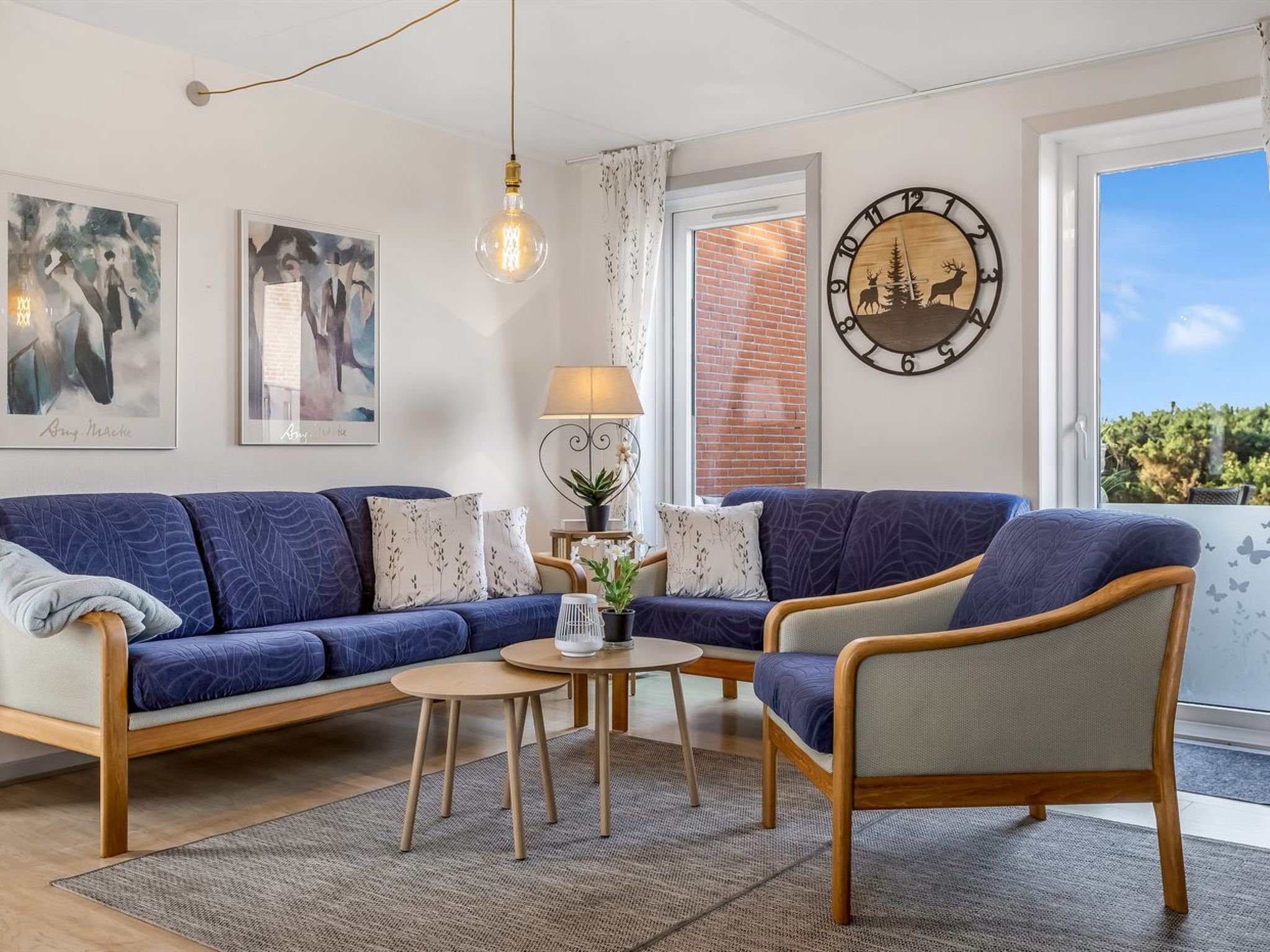 "Steffan" - 2.3km from the sea-Inside