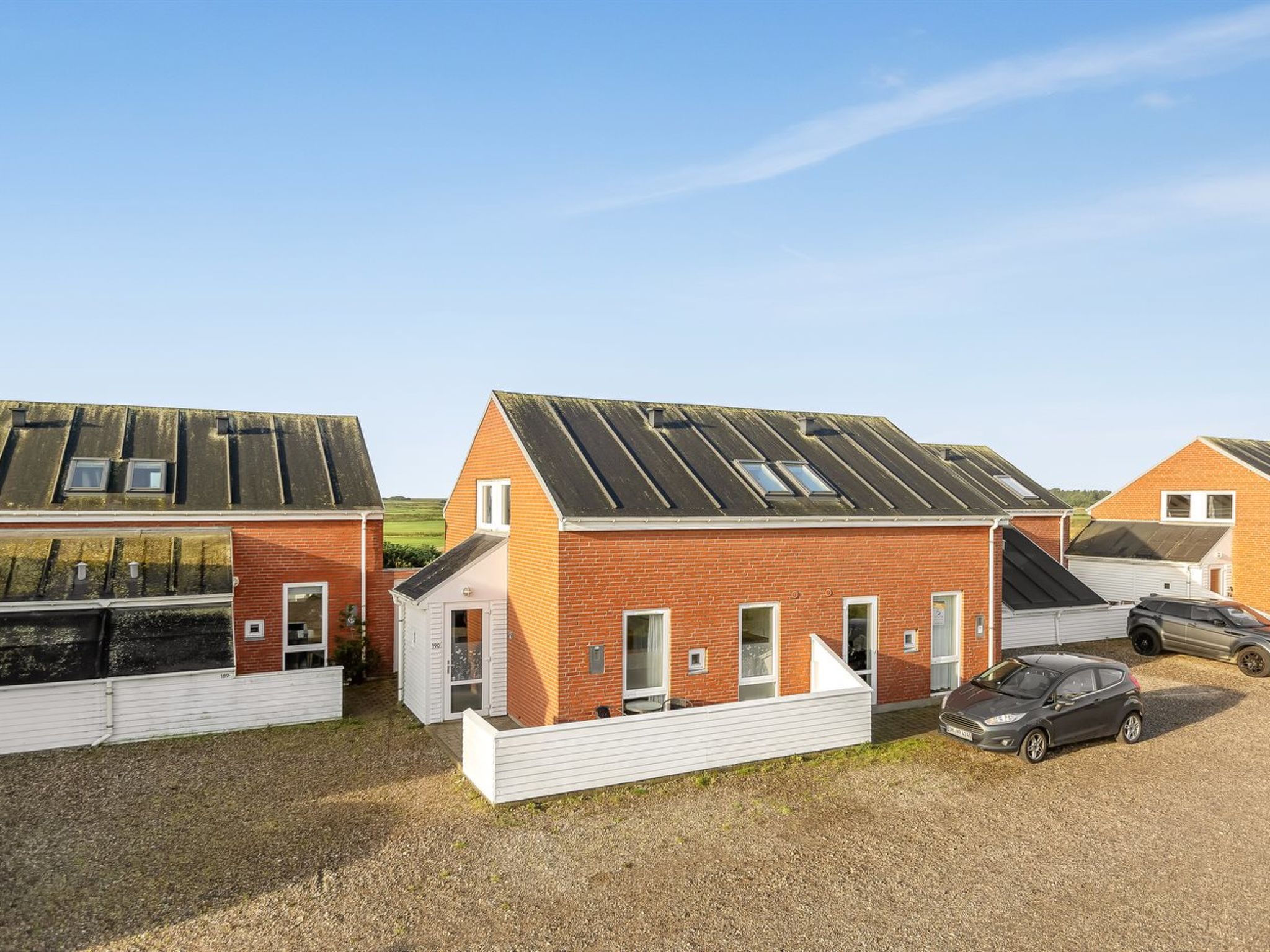 "Steffan" - 2.3km from the sea-Outside
