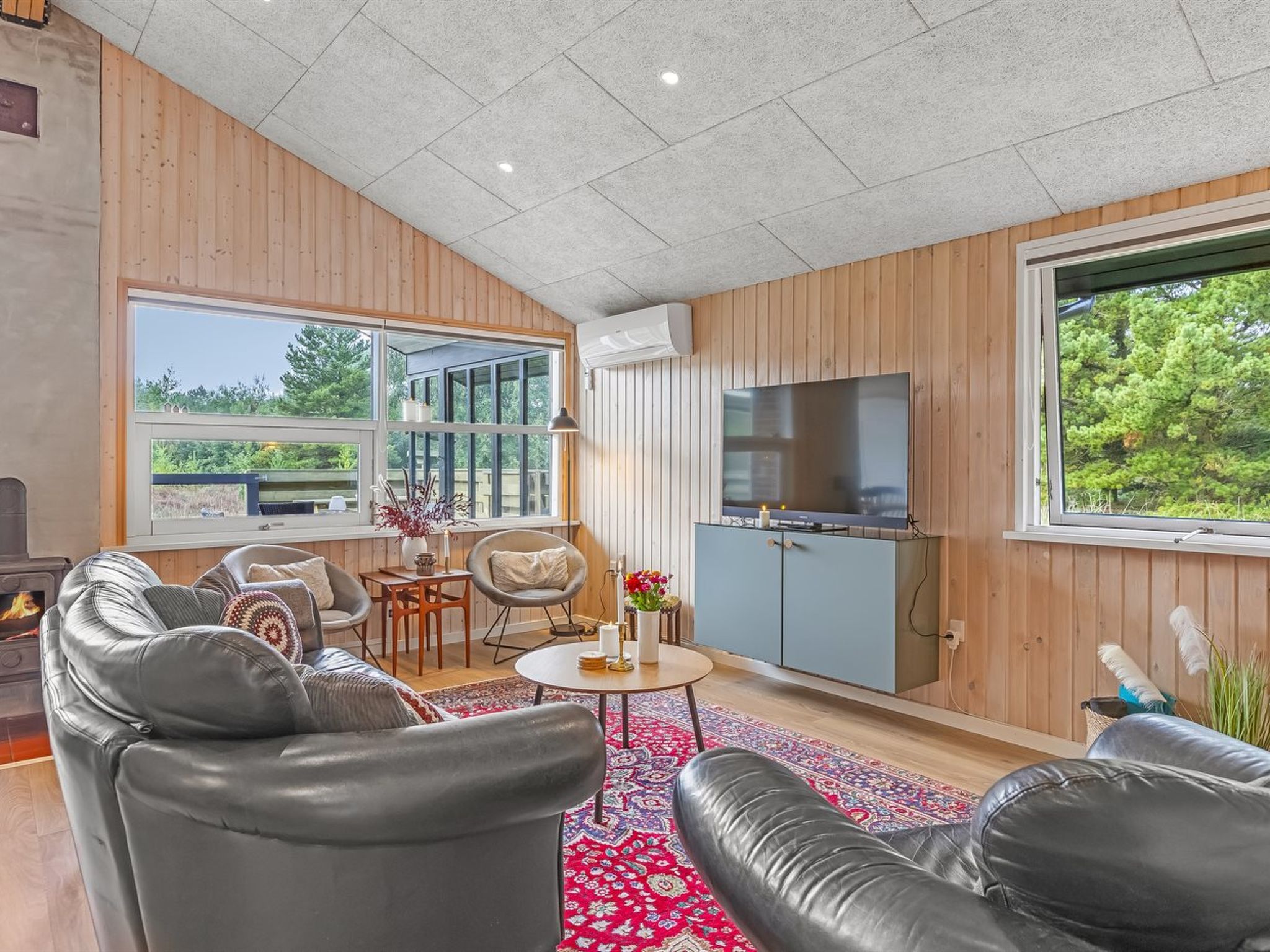 "Tole" - 2km from the sea-Dedans