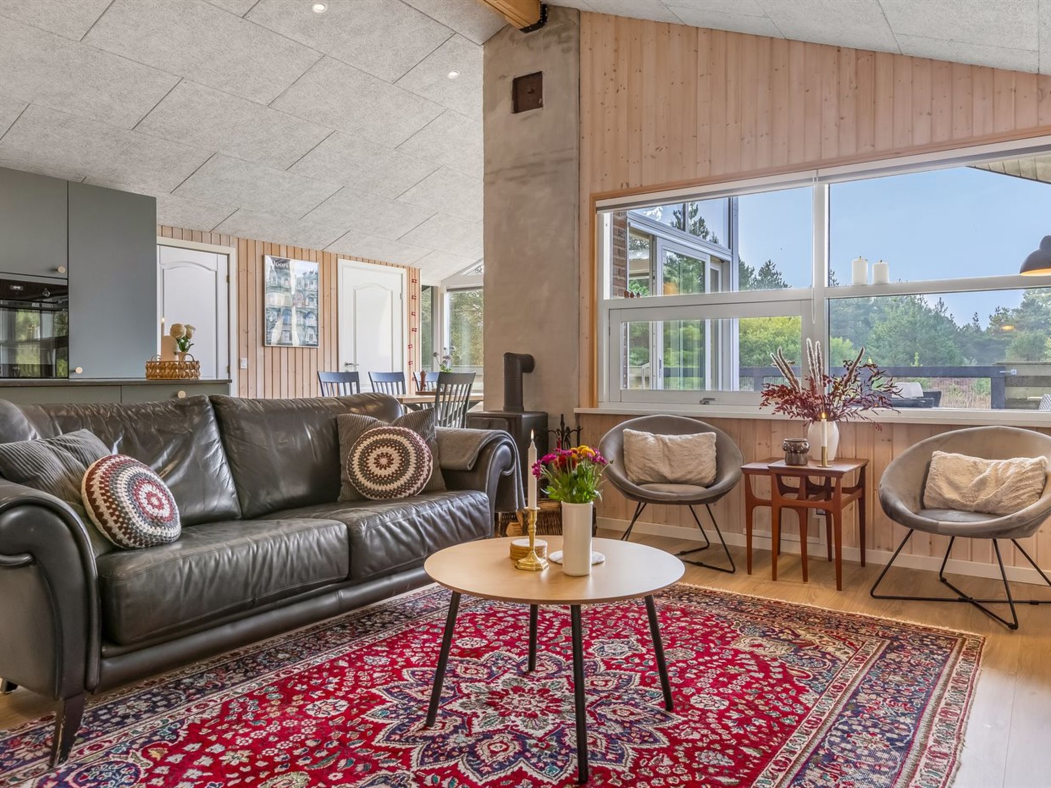 "Tole" - 2km from the sea-Dedans