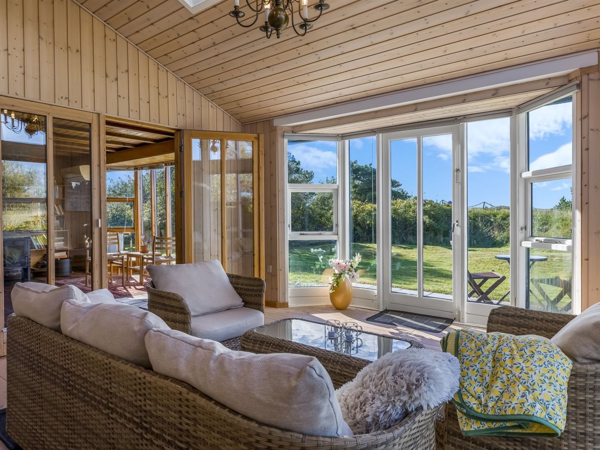 "Skoge" - 900m from the sea-Drinnen