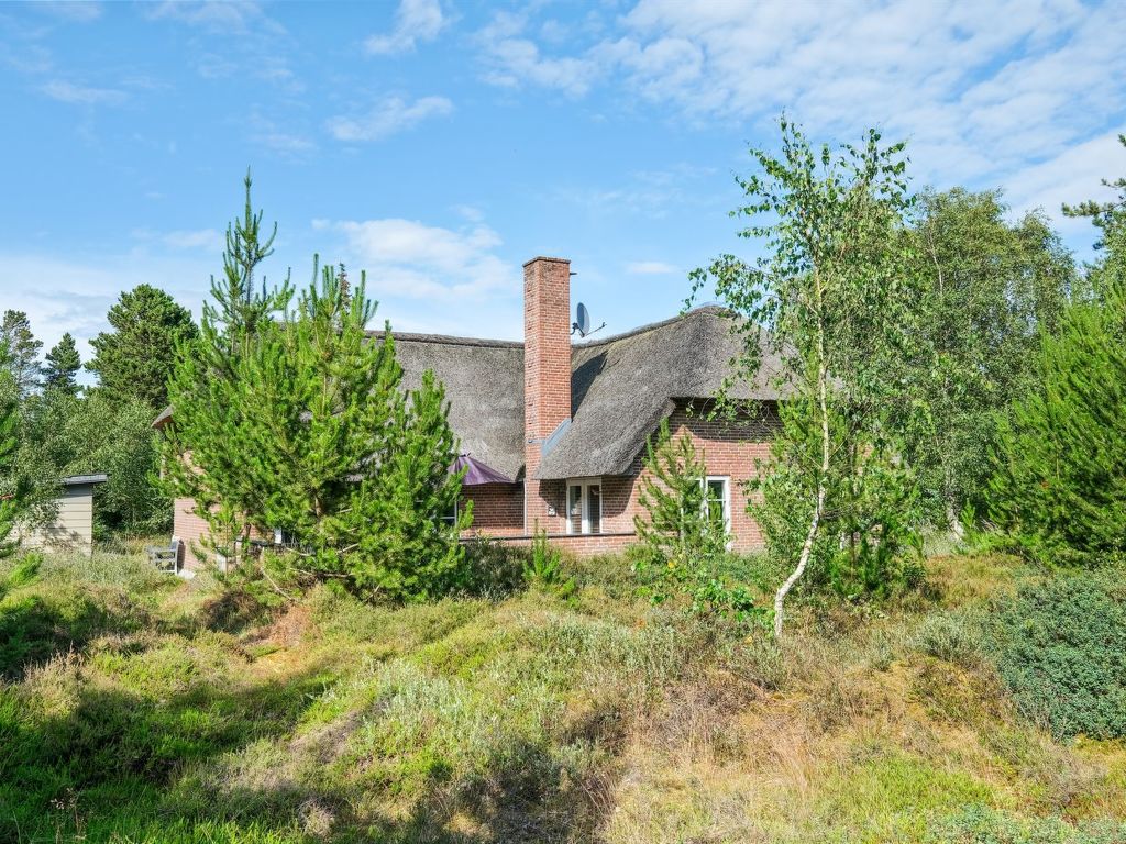 'Maike' - 3.7km from the sea