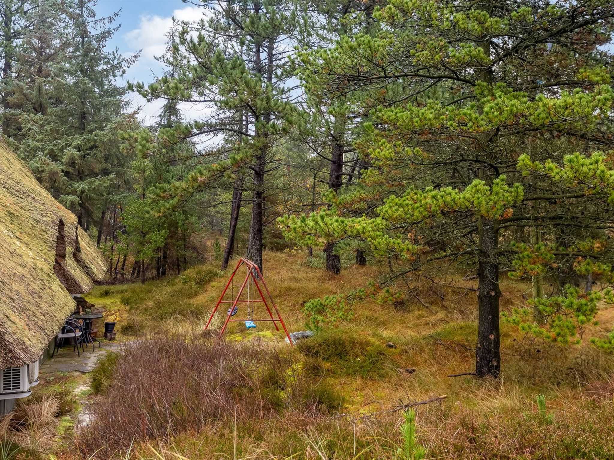 "Evelyn" - 2.8km from the sea
