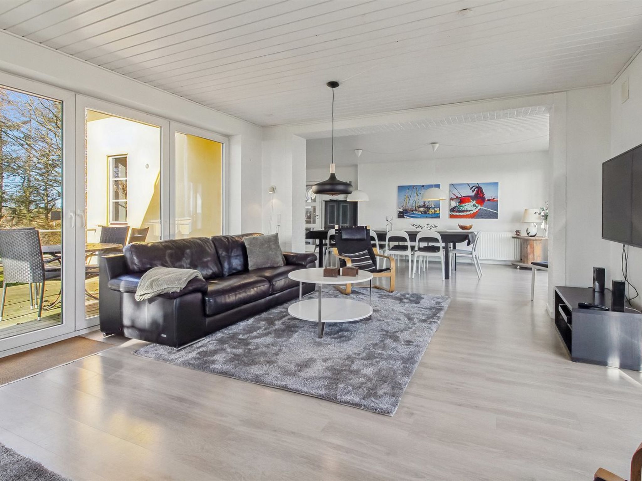 "Aave" - 5km from the sea - Drinnen