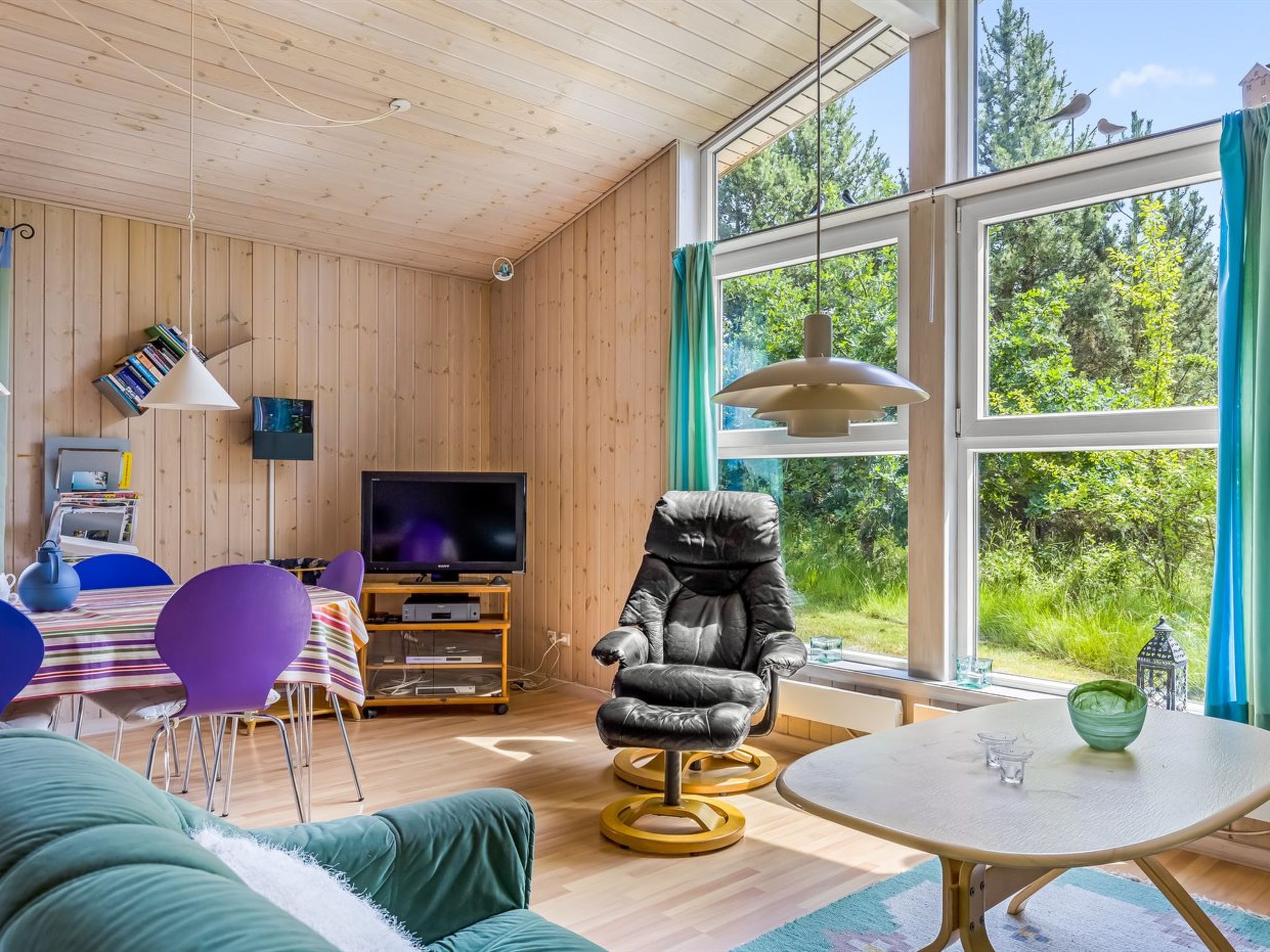 "Oke" - 1.2km from the sea - Binnen