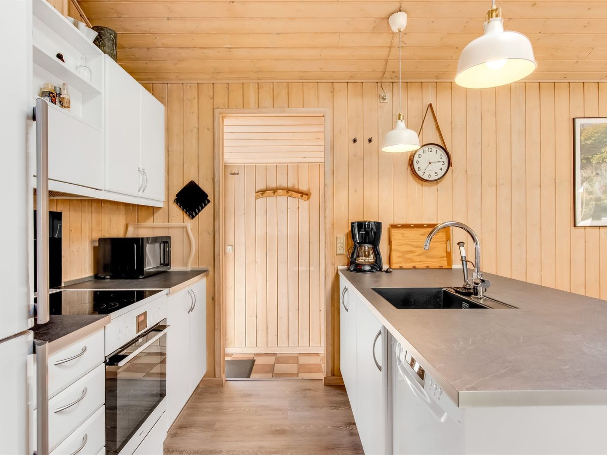 "Liina" - 3km from the sea - Binnen