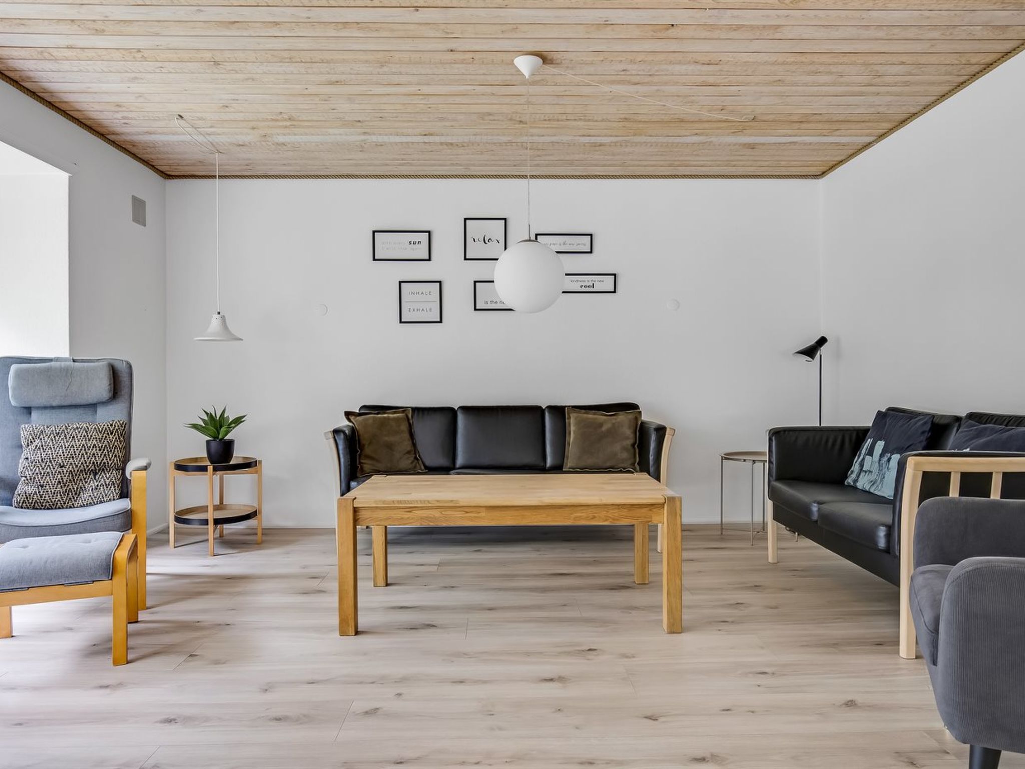 "Solmaz" - 3.5km from the sea - Binnen