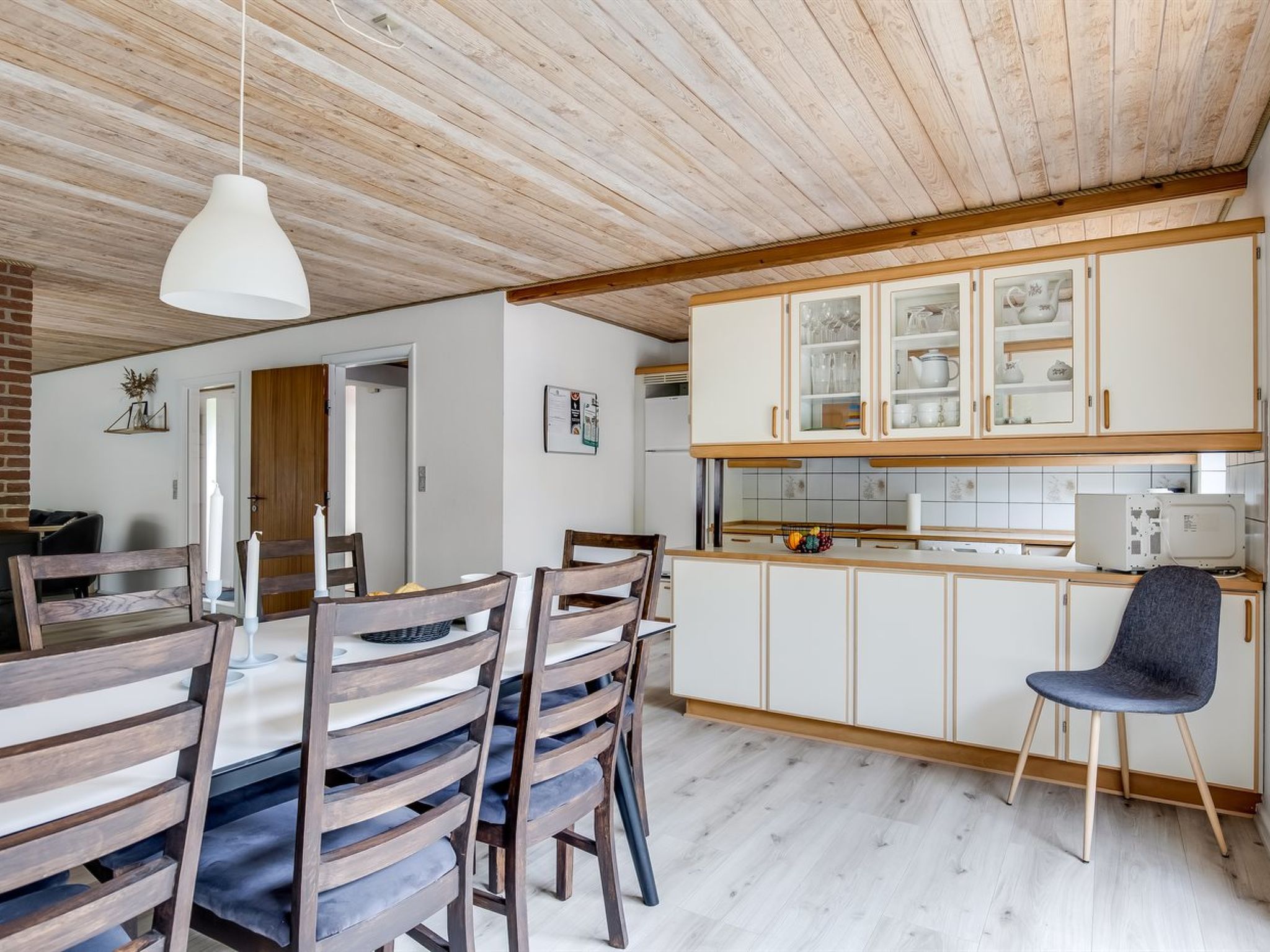 "Solmaz" - 3.5km from the sea - Binnen
