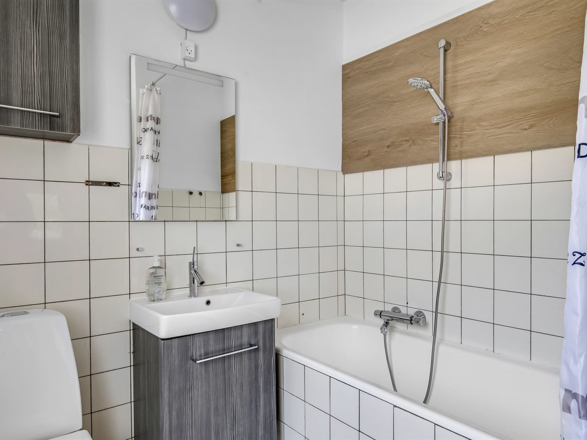 "Solmaz" - 3.5km from the sea - Binnen