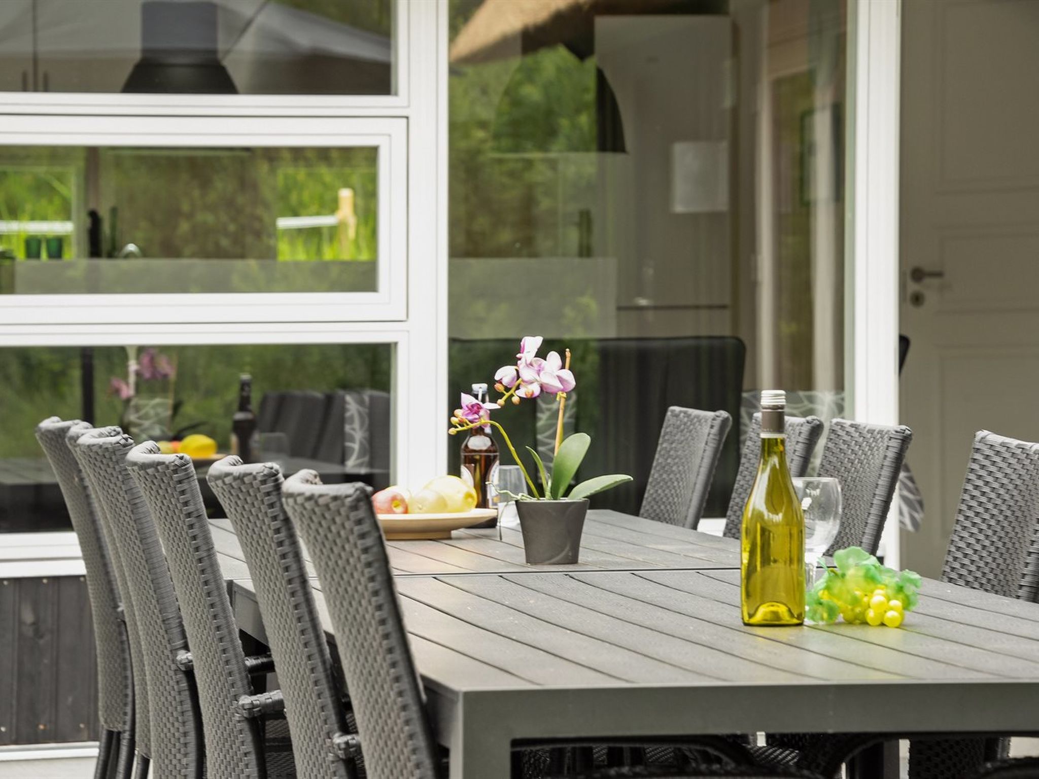 "Ellanor" - 1km from the sea — Terrace (4 of 46)