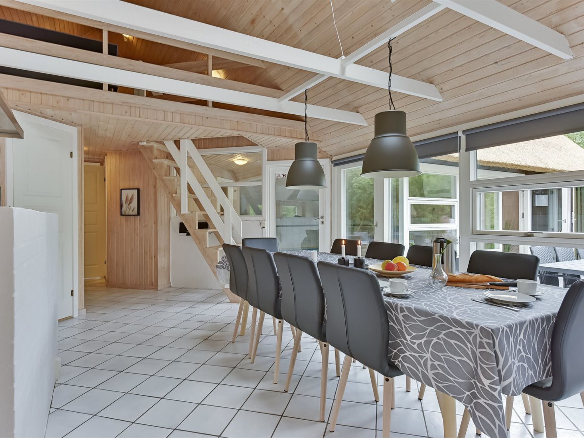 "Ellanor" - 1km from the sea - Binnen