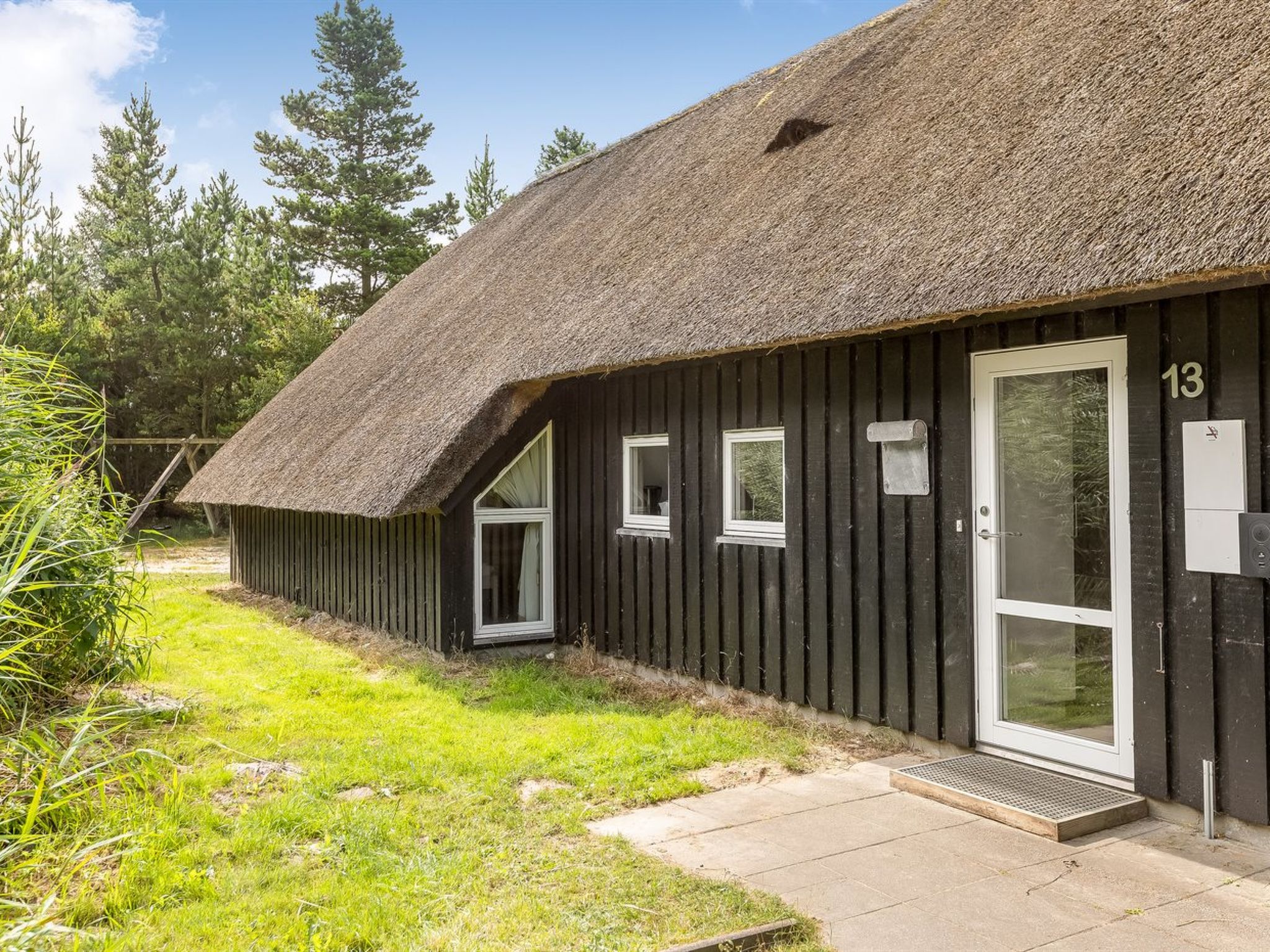 "Ellanor" - 1km from the sea - Buiten