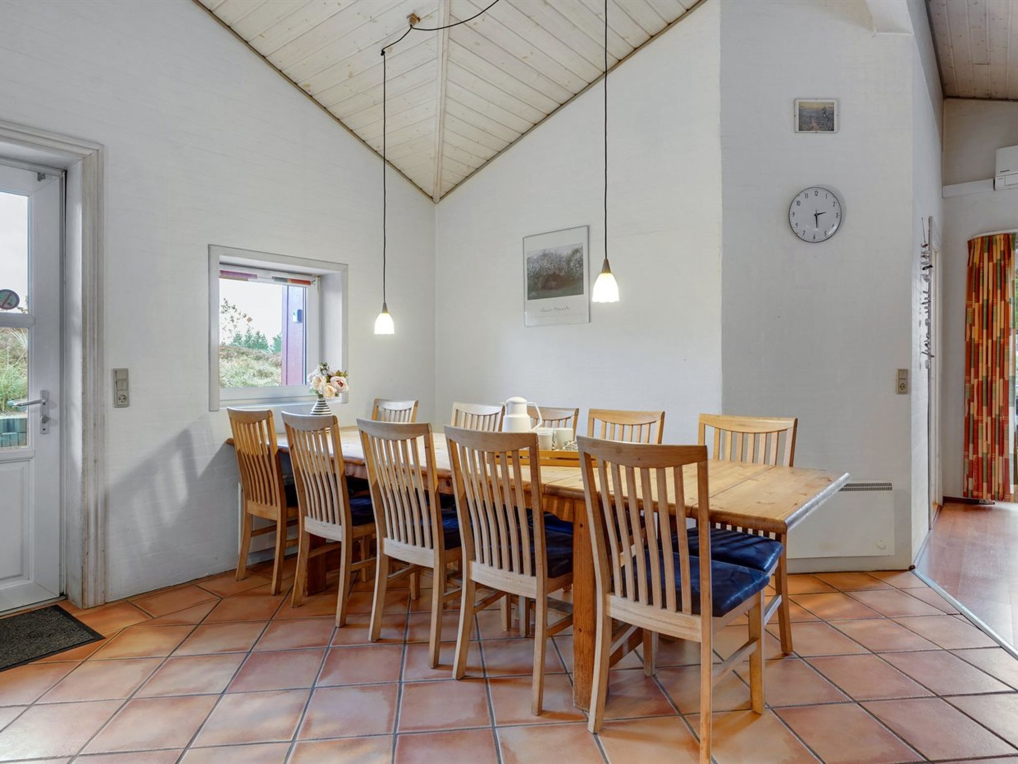 "Asdis" - 2.8km from the sea - Inside