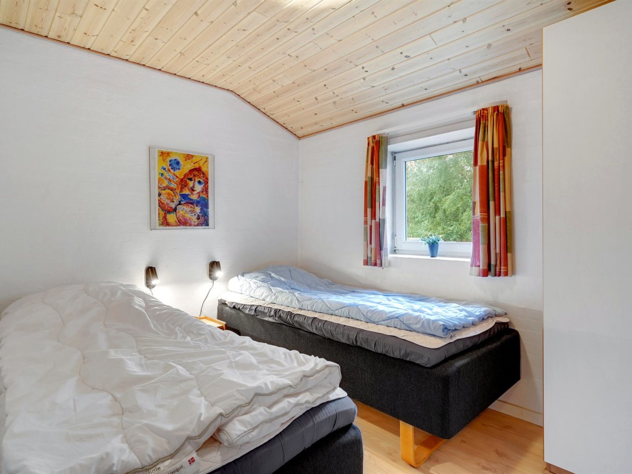 "Asdis" - 2.8km from the sea - Inside