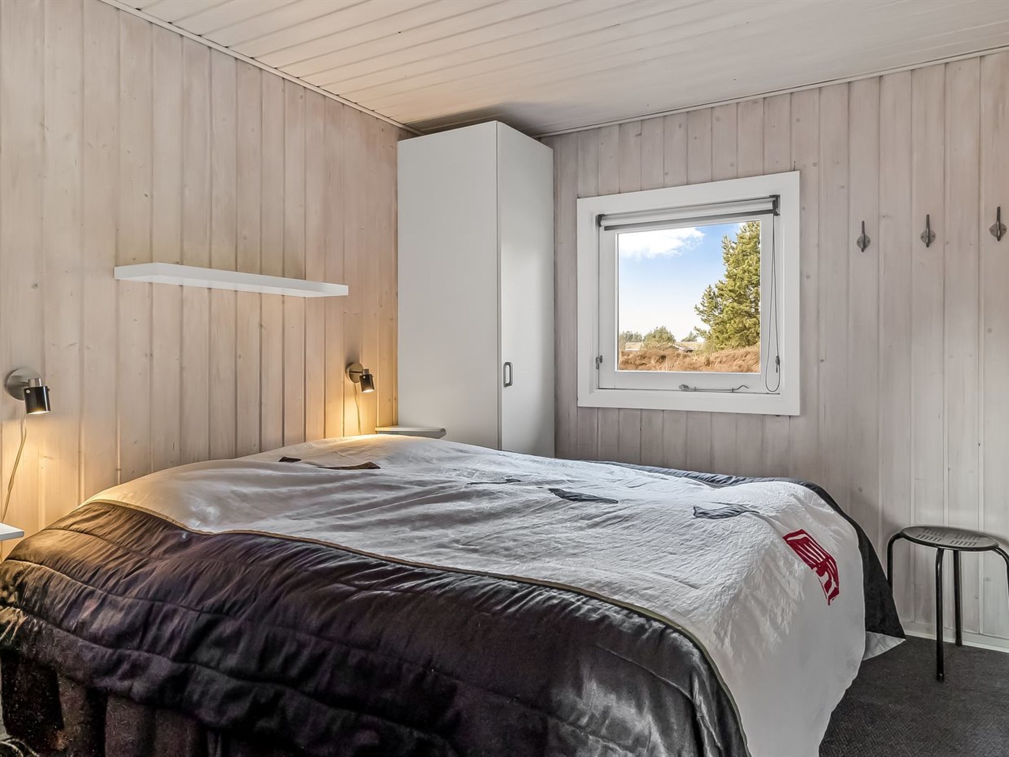 "Karlotta" - 2.2km from the sea - Binnen