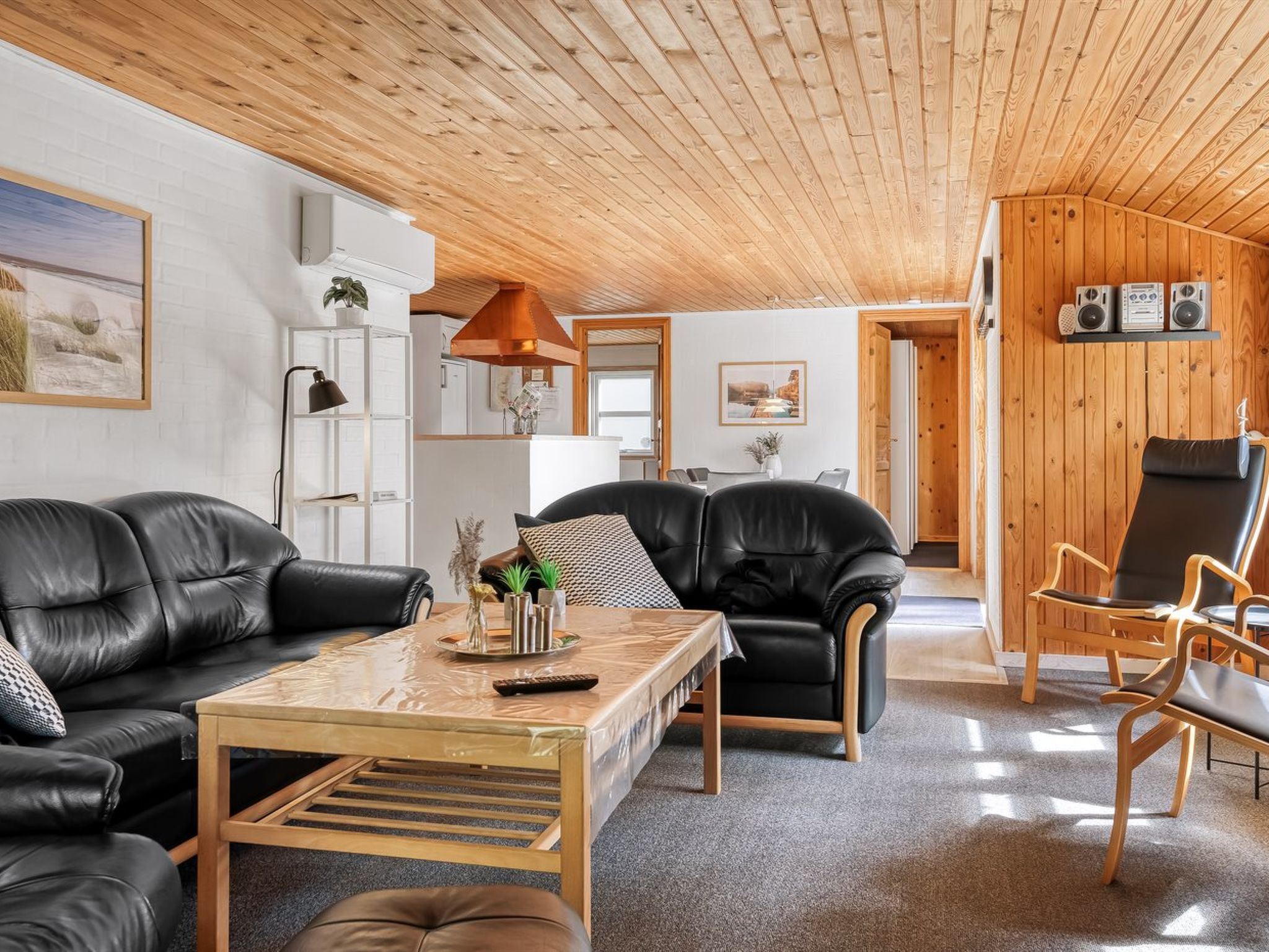 "Troen" - 3.8km from the sea - Inside