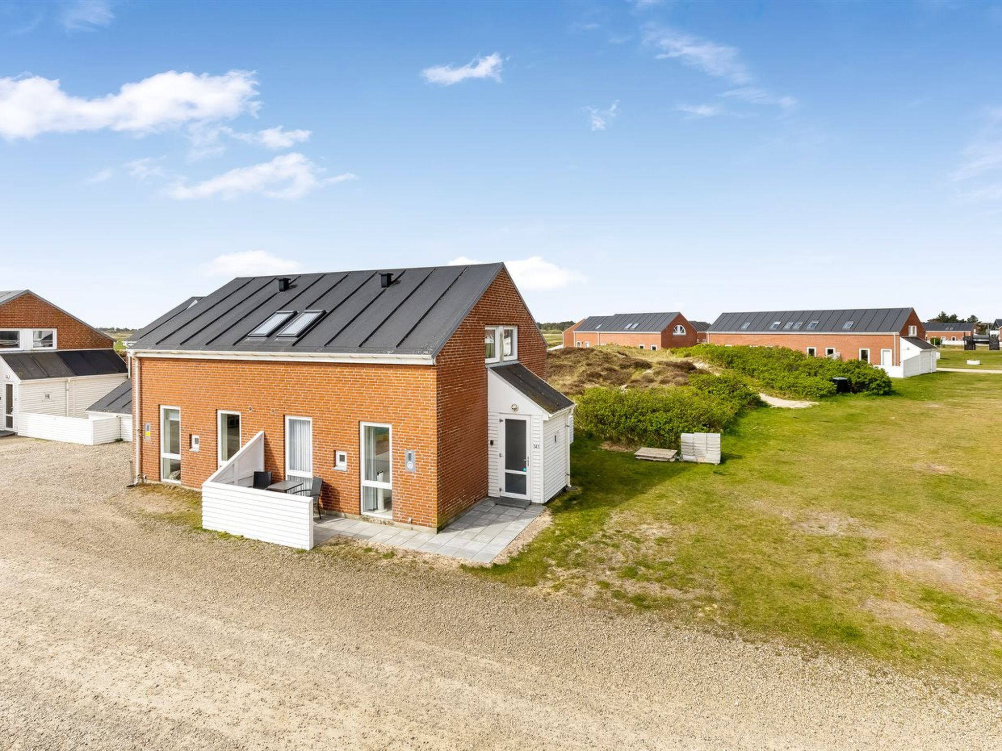 "Aswith" - 2.3km from the sea — House (5 of 22)
