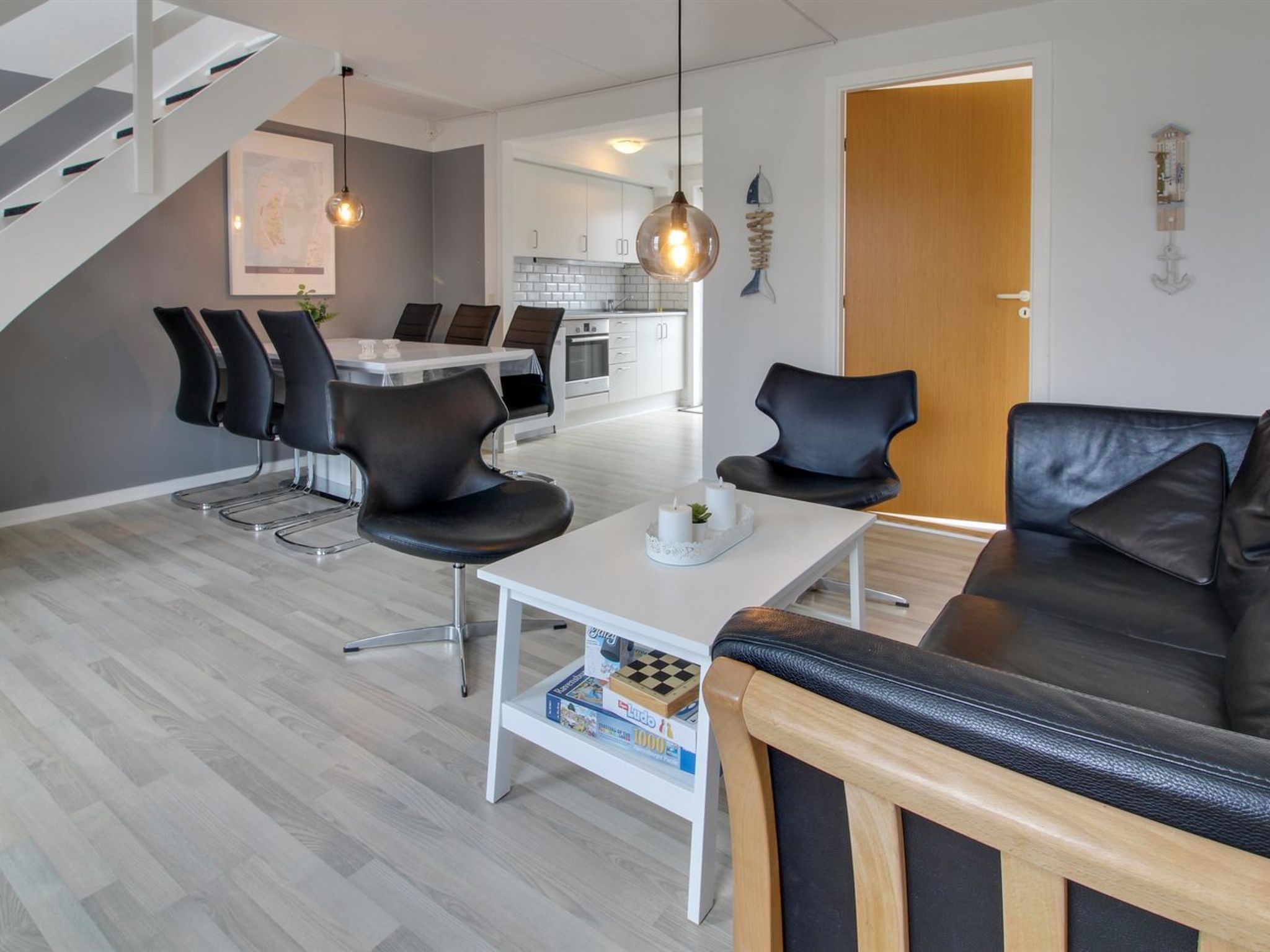 "Raine" - 2.3km from the sea - Inside