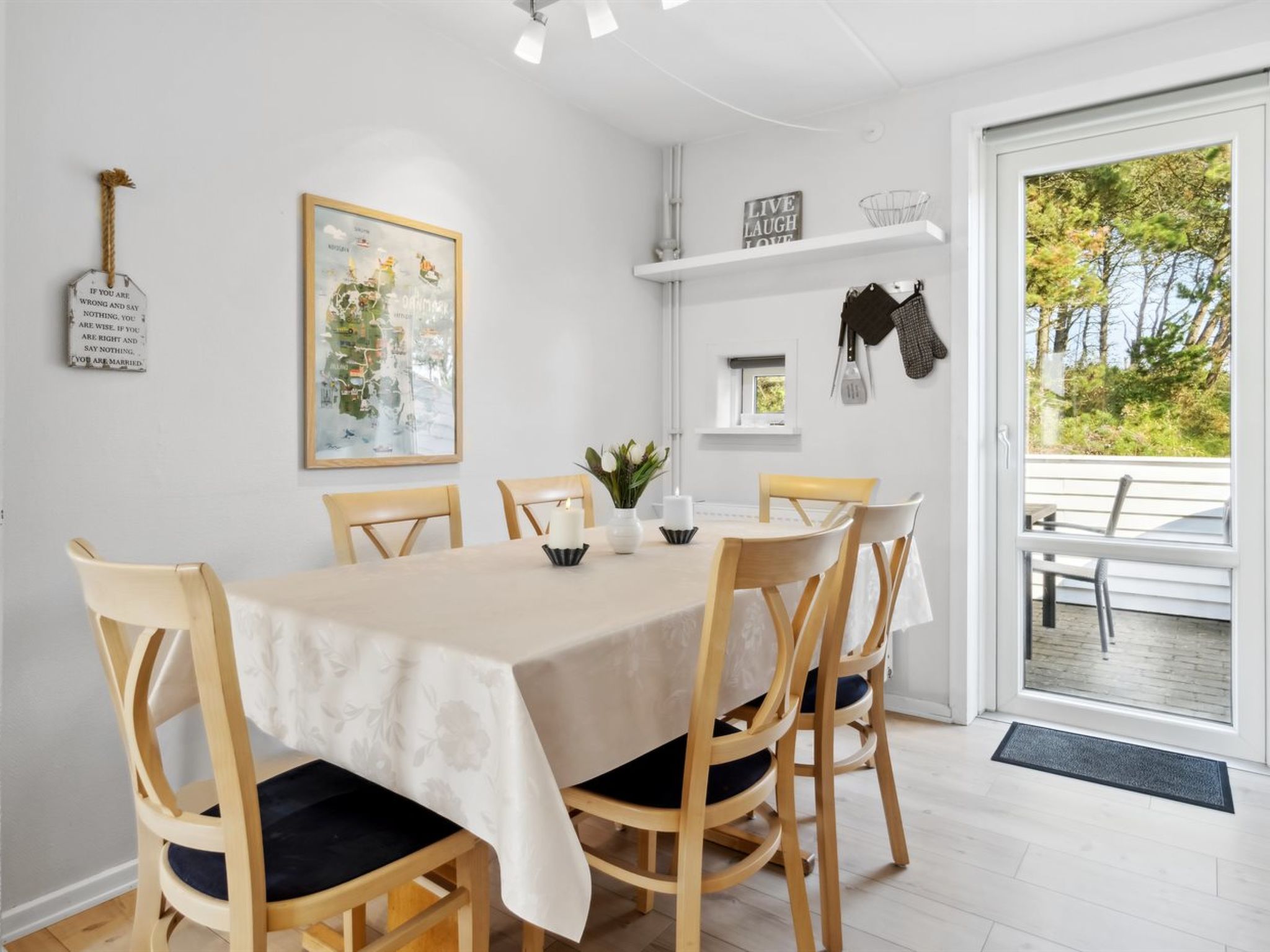 "Byriel" - 2.3km from the sea - Inside