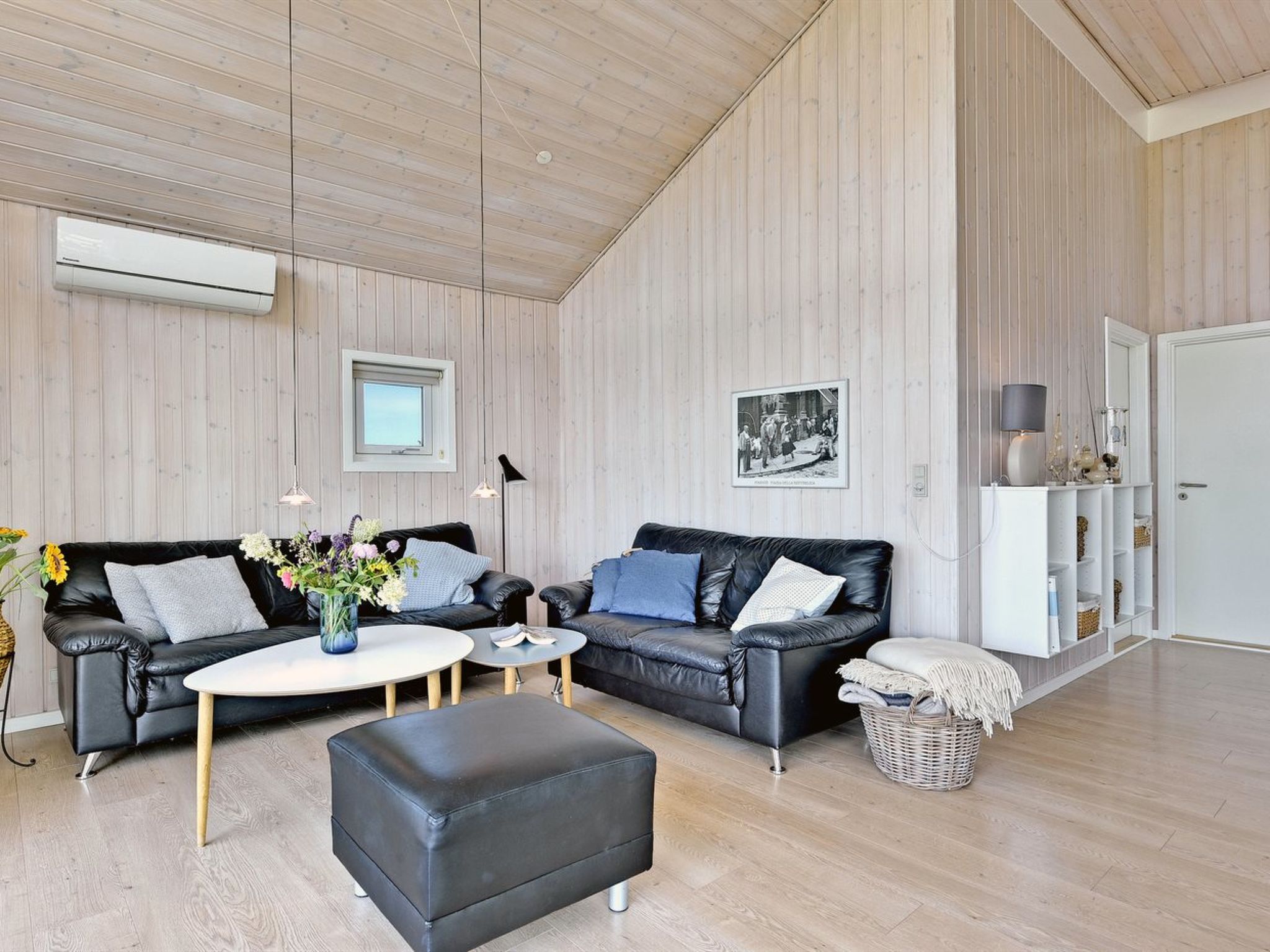 "Chrisse" - 550m from the sea