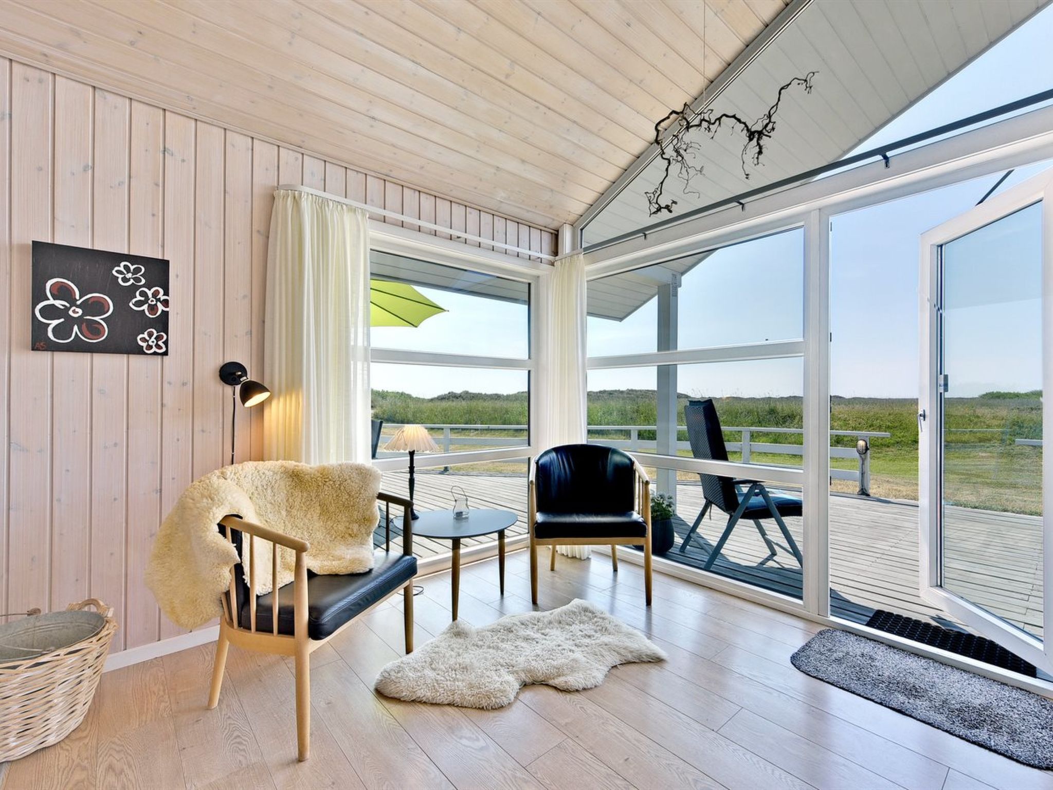 "Chrisse" - 550m from the sea - Binnen
