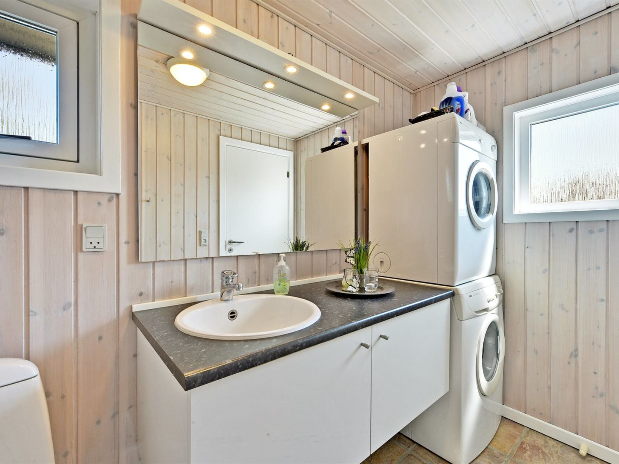 "Chrisse" - 550m from the sea - Binnen
