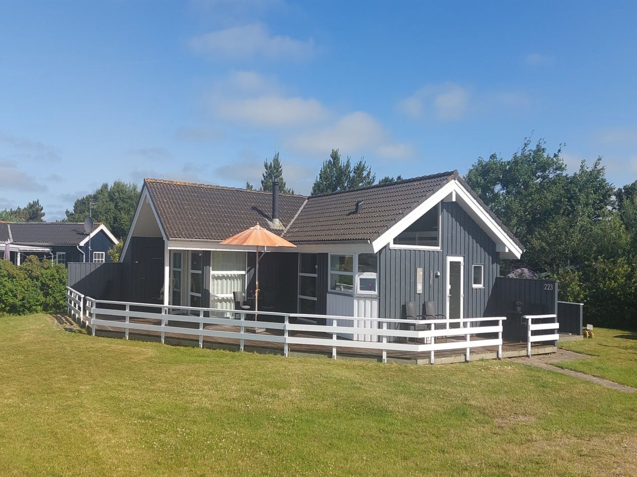 "Chrisse" - 550m from the sea - Buiten