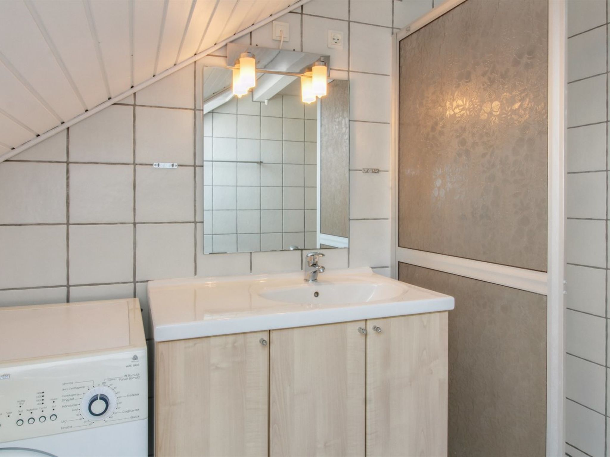 "Asved" - 2.3km from the sea - Binnen