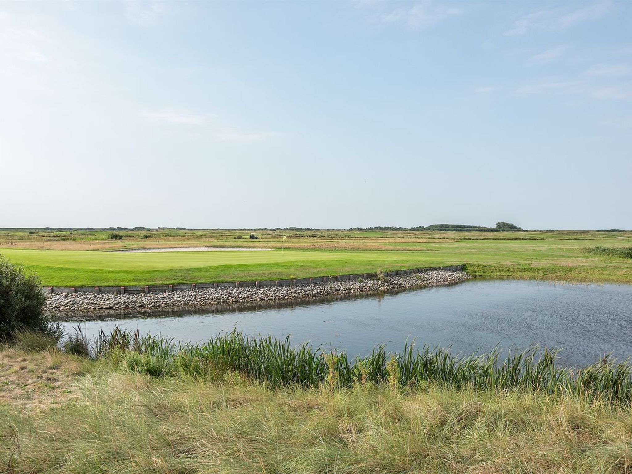 "Helvig" - 2.3km from the sea - Outside