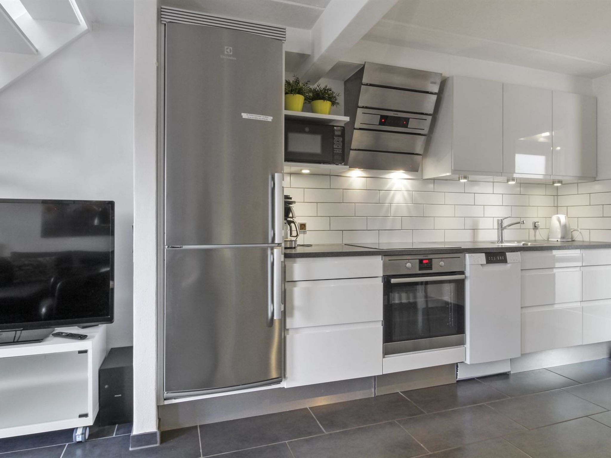 "Alvild" - 2.3km from the sea-Inside