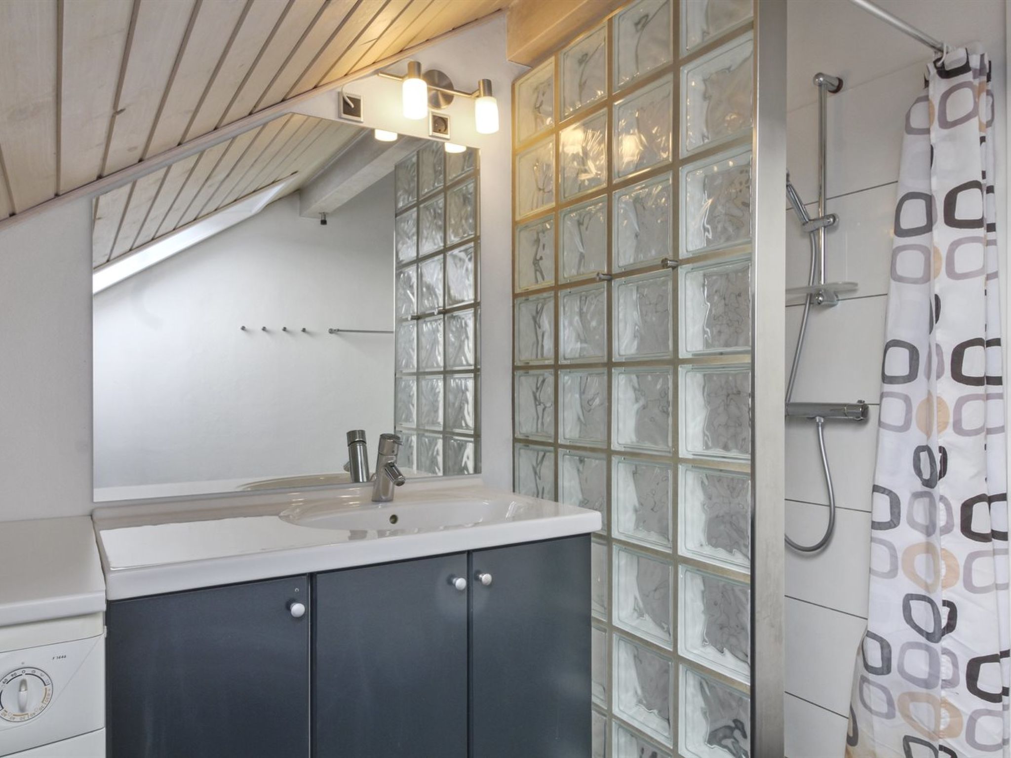 "Alvild" - 2.3km from the sea - Inside