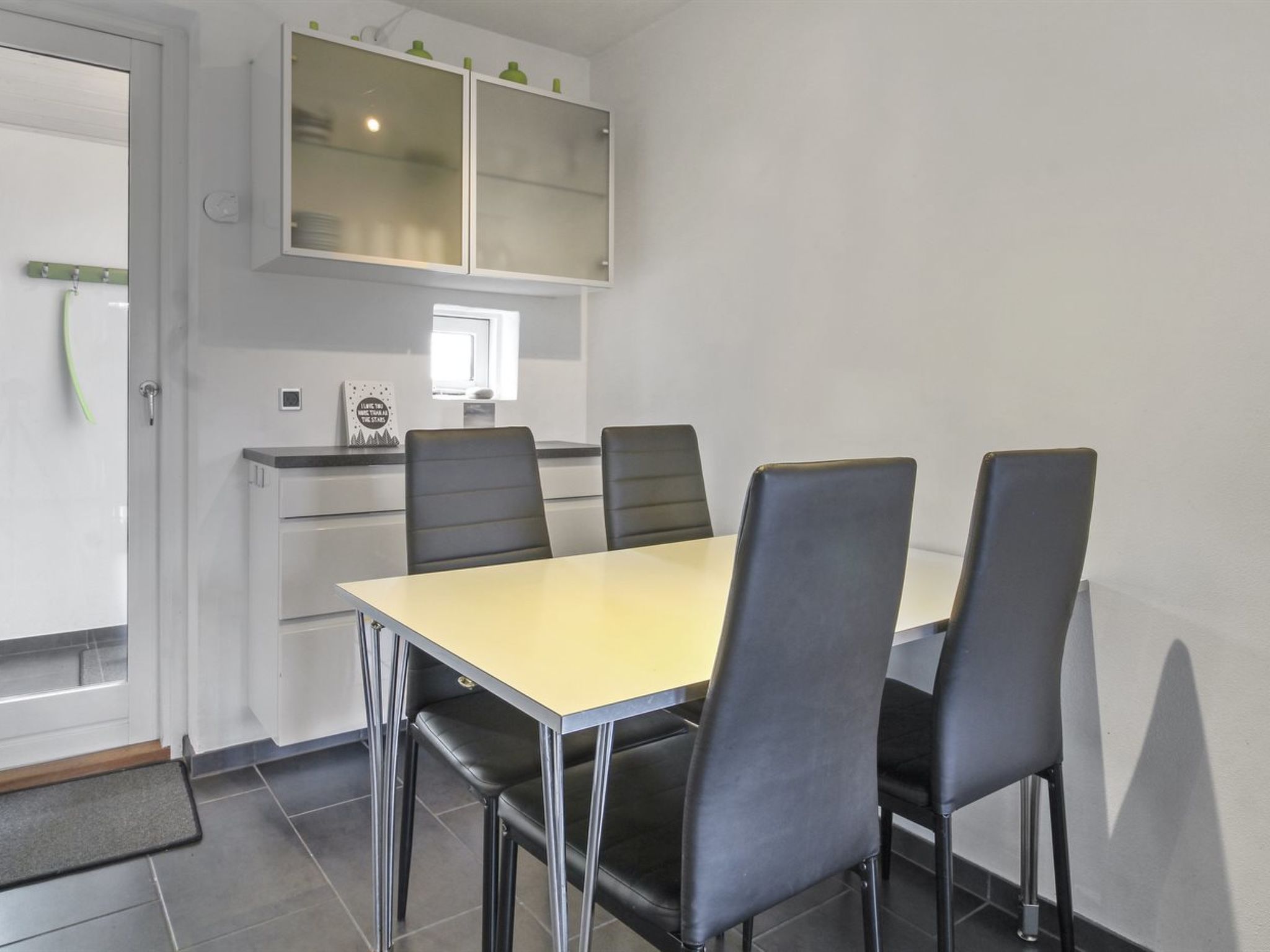 "Alvild" - 2.3km from the sea - Inside