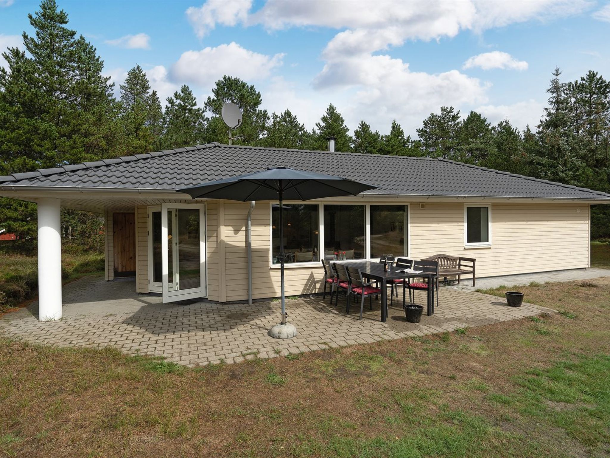 "Micke" - 3.2km from the sea