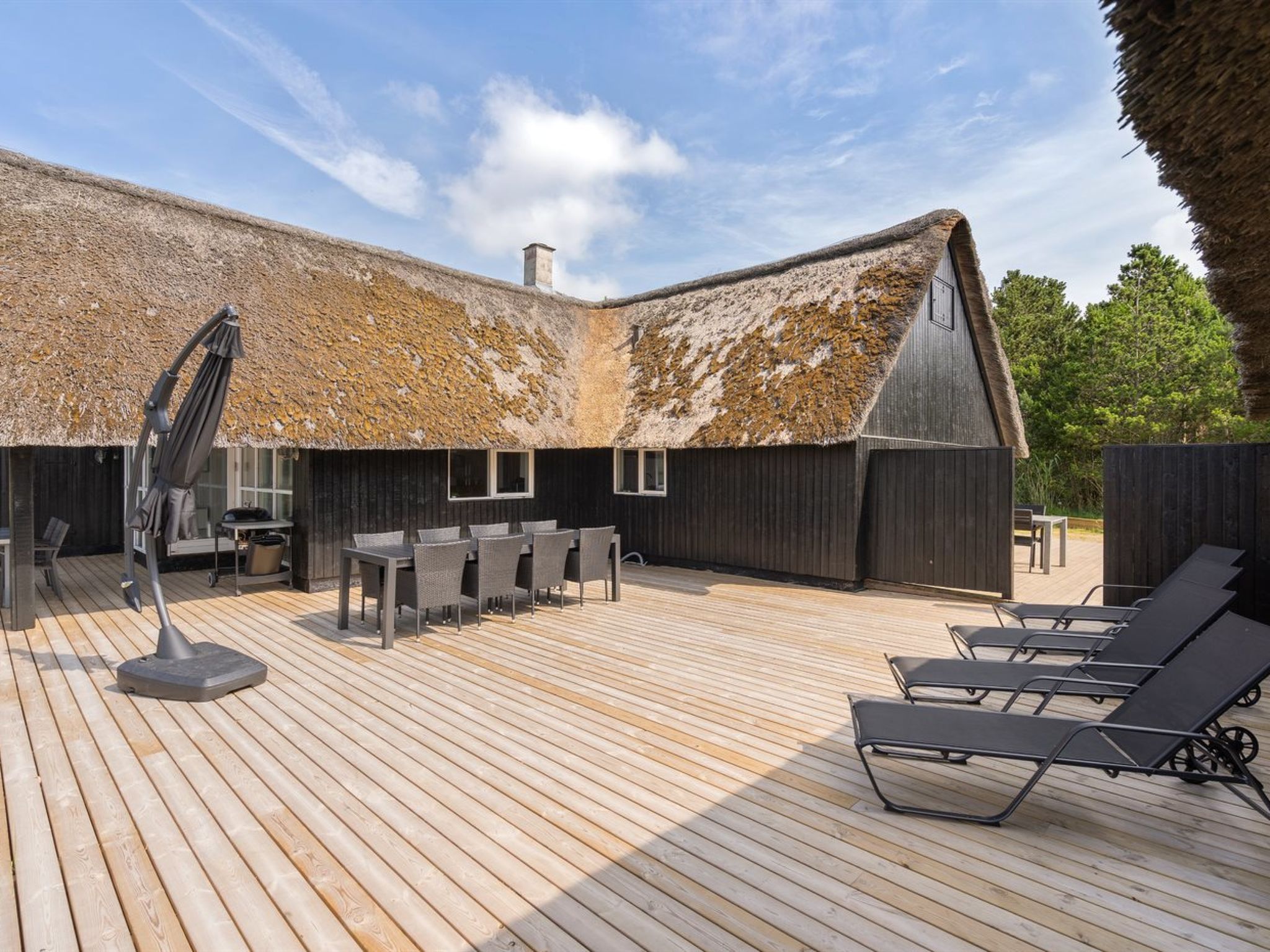 "Allin" - 1km from the sea-Buiten
