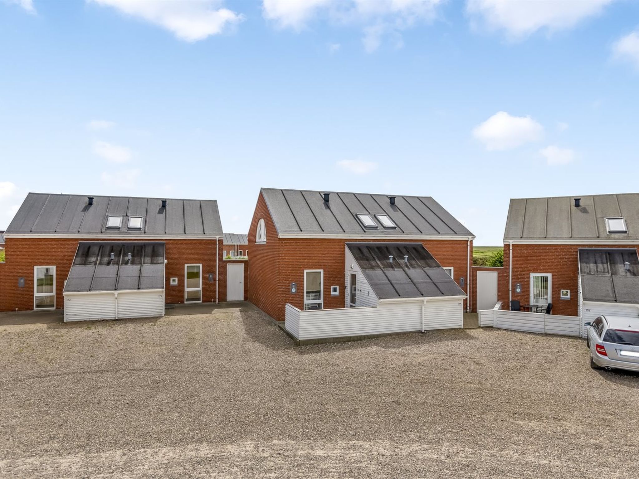 "Anelia" - 2.3km from the sea-Buiten
