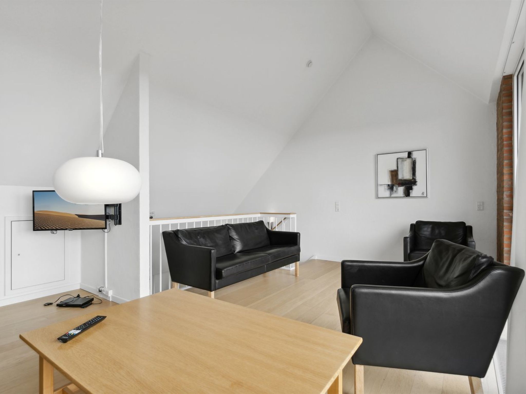 "Ønd" - 2.5km from the sea - Drinnen
