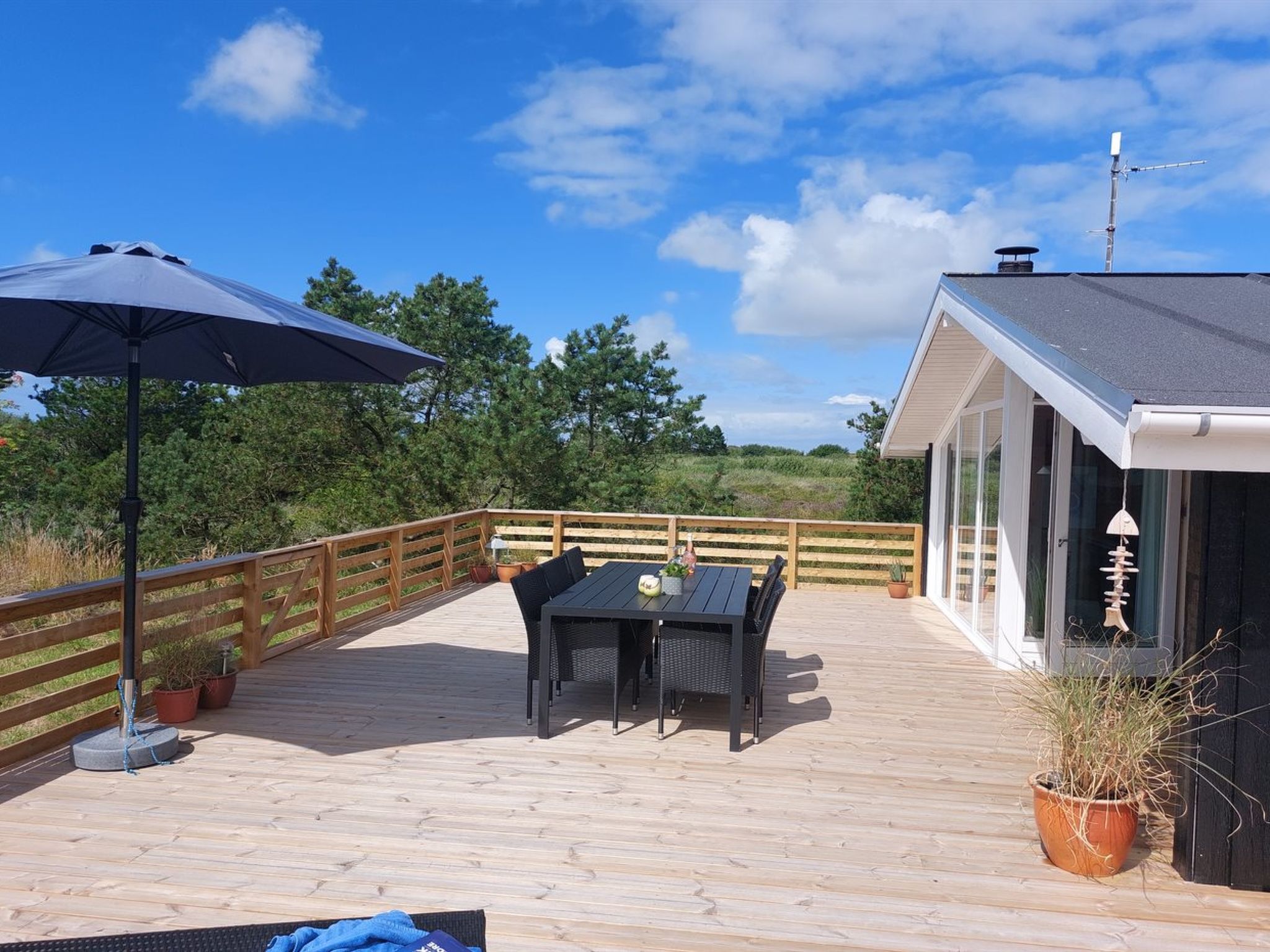 "Elgin" - 1.8km from the sea — Terrace (4 of 28)