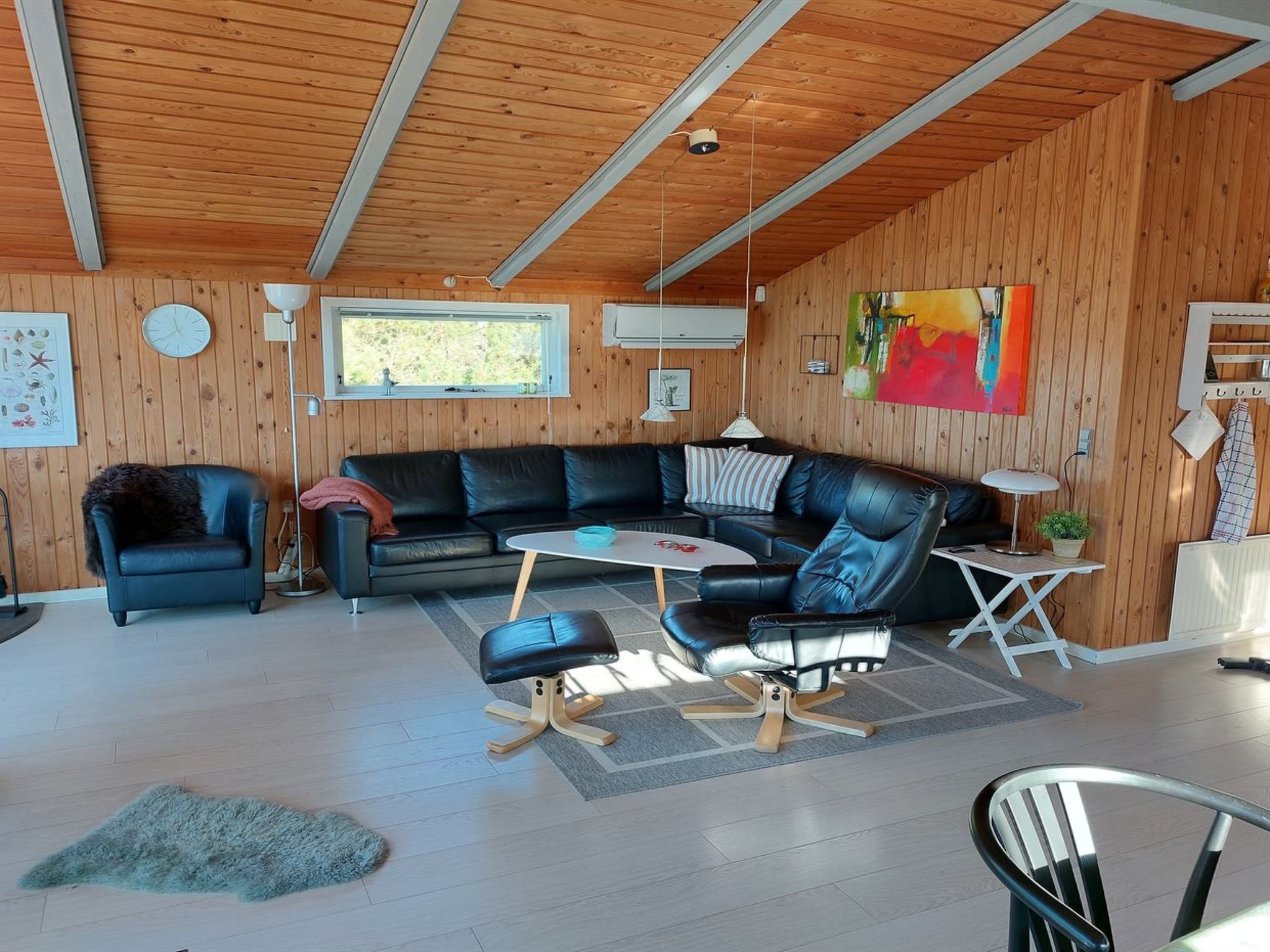 "Elgin" - 1.8km from the sea - Binnen