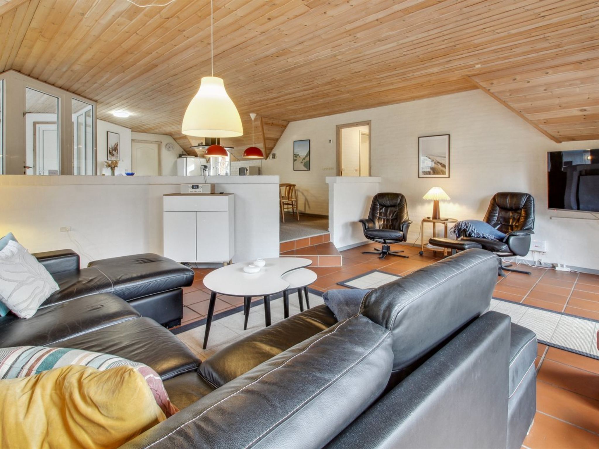 "Albin" - 2.8km from the sea-Inside