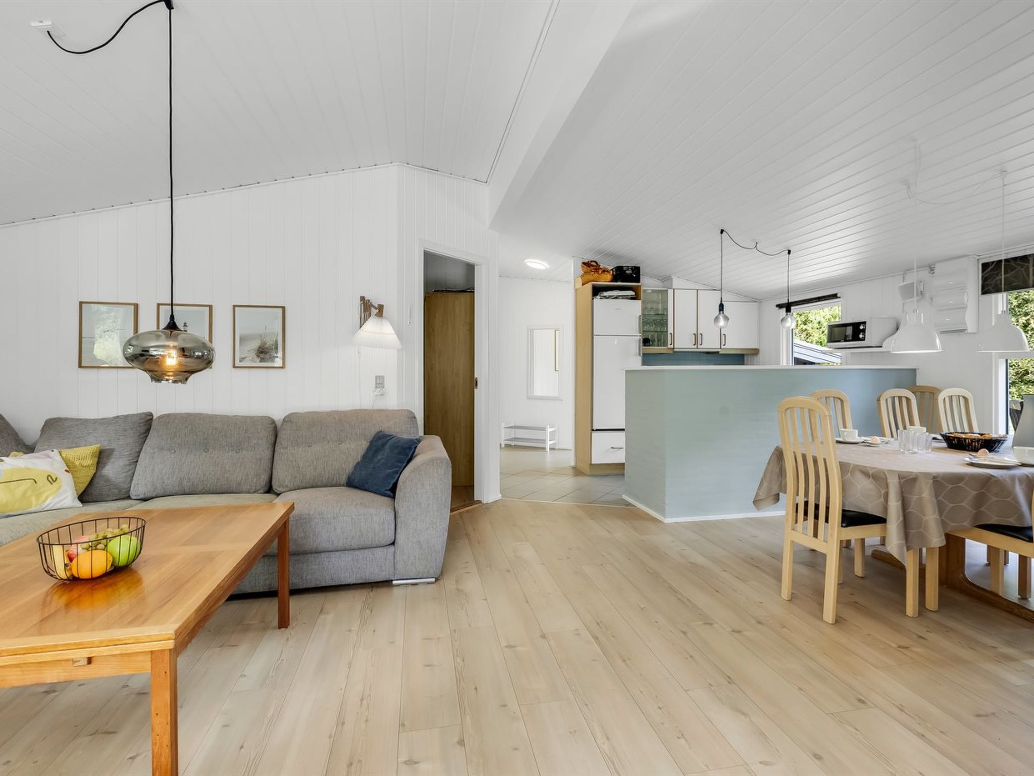 "Roald" - 2.2km from the sea - Drinnen