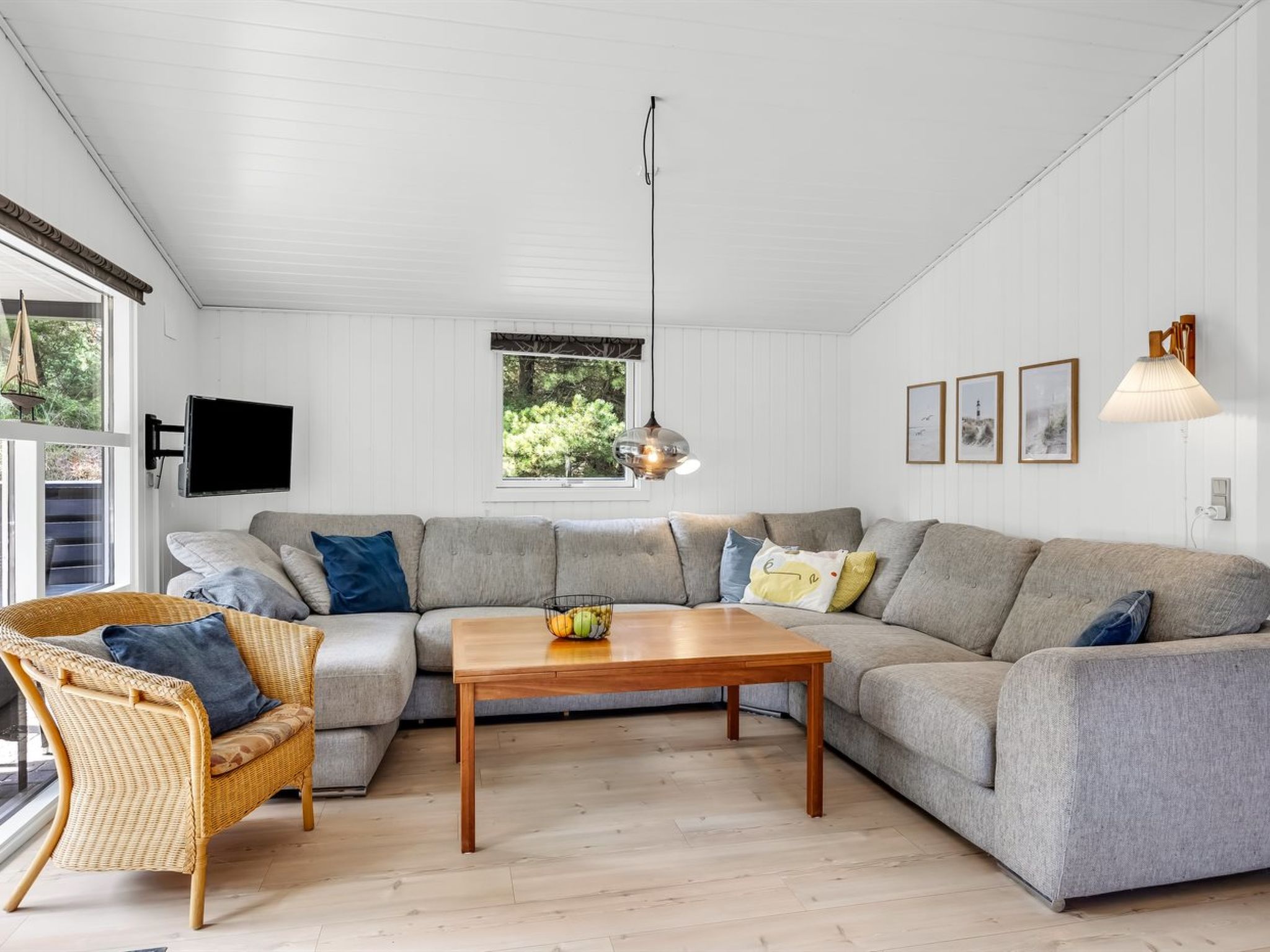 "Roald" - 2.2km from the sea - Drinnen
