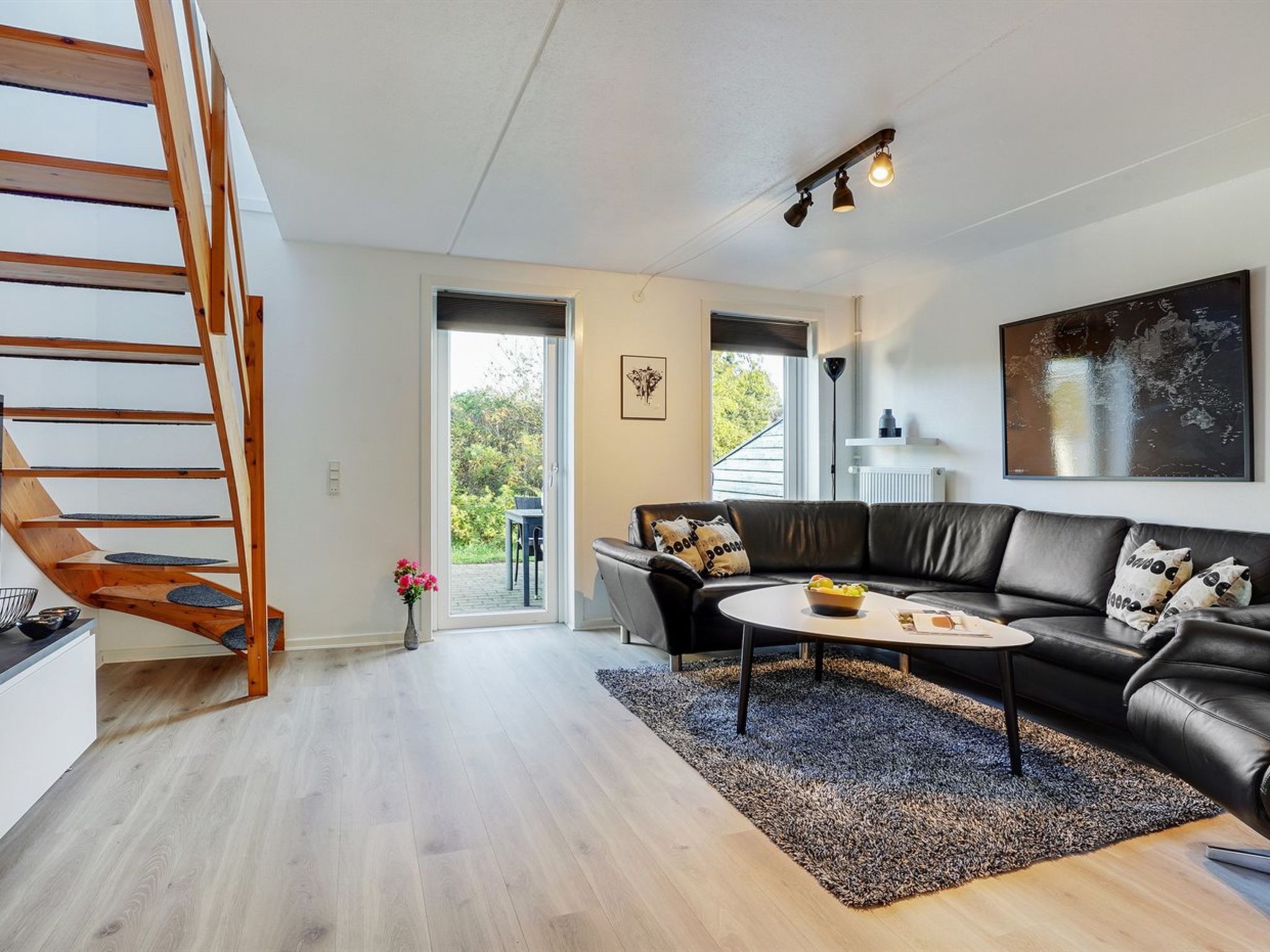 "Enita" - 2.3km from the sea - Binnen
