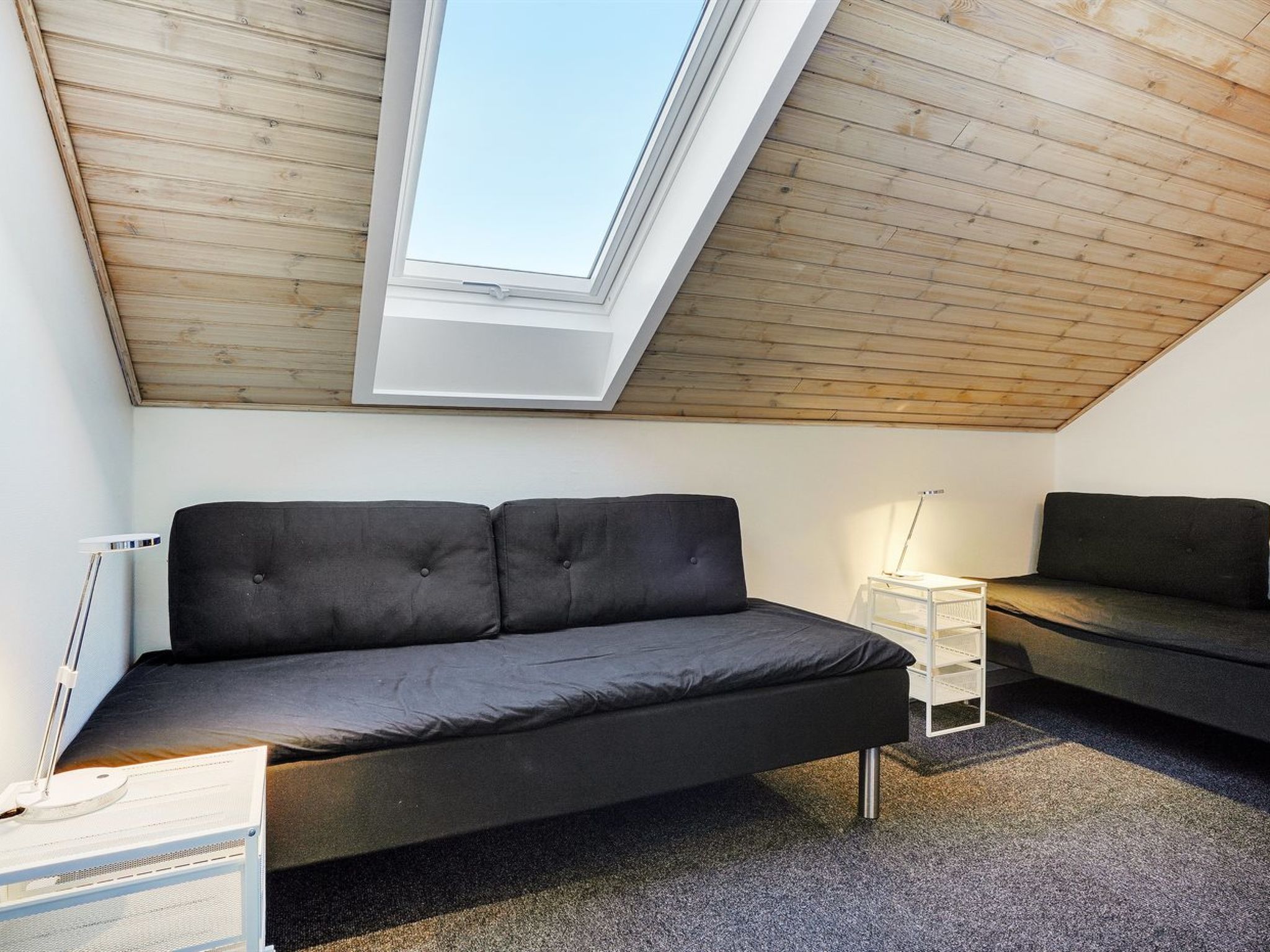 "Enita" - 2.3km from the sea - Binnen