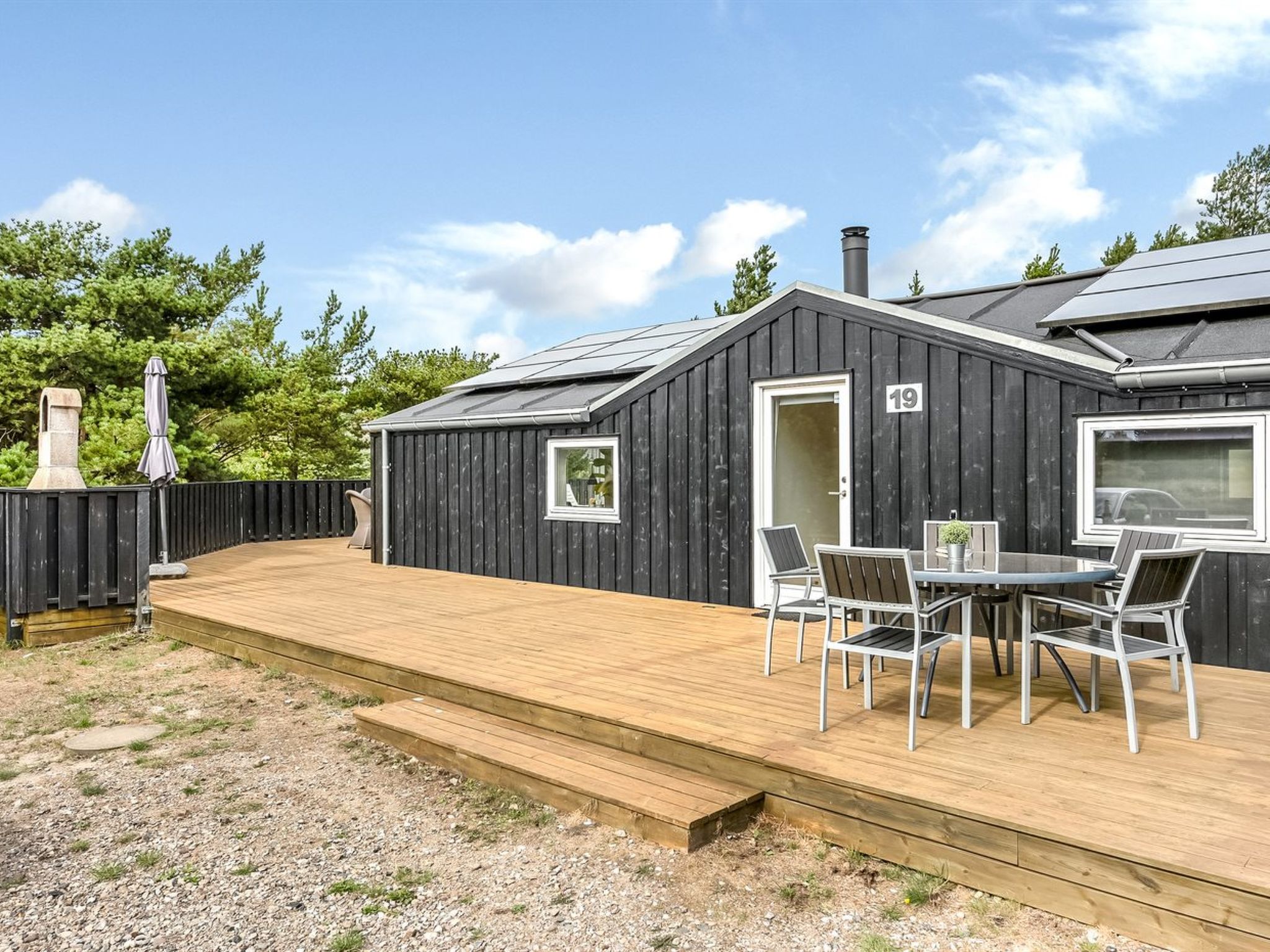 "Lav" - 3.8km from the sea - Buiten