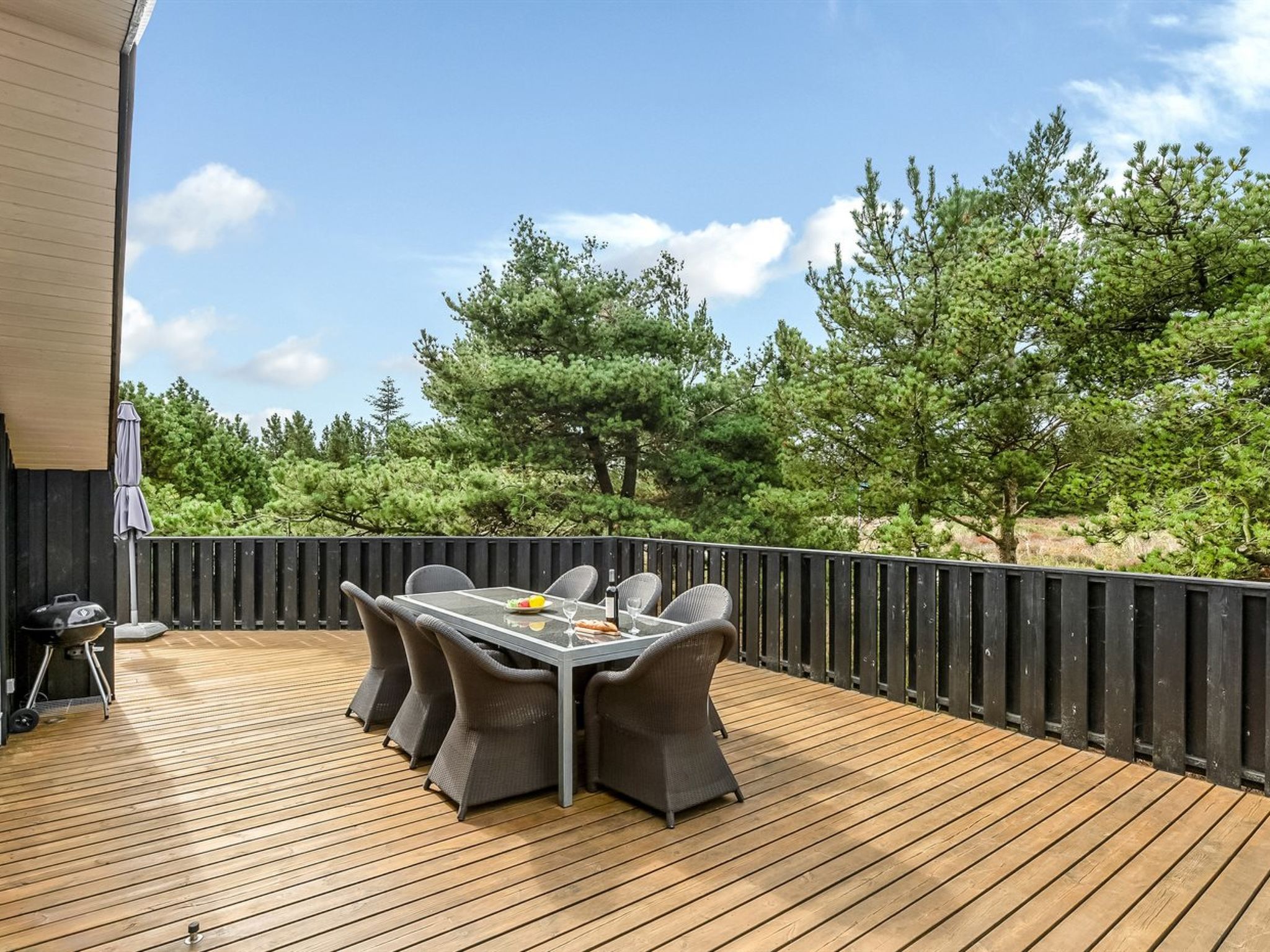 "Lav" - 3.8km from the sea - Buiten