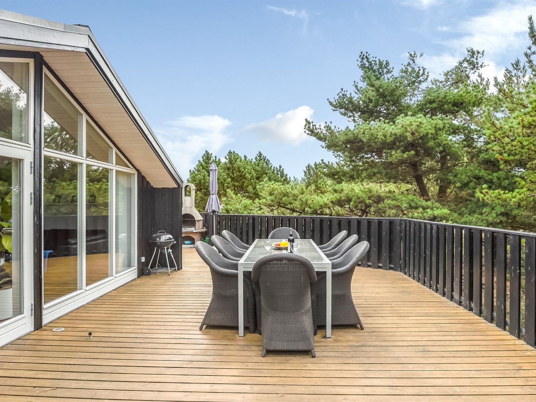 "Lav" - 3.8km from the sea - Buiten